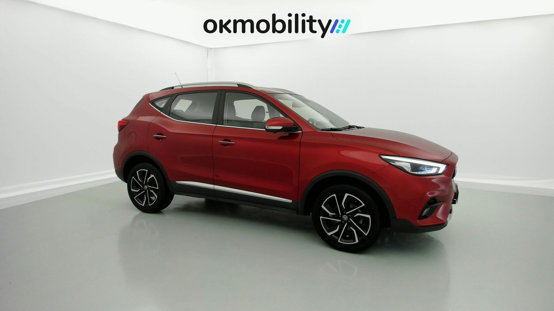 mg zs luxury 1.5 VTI-TECH 106 2023 diamond red 2