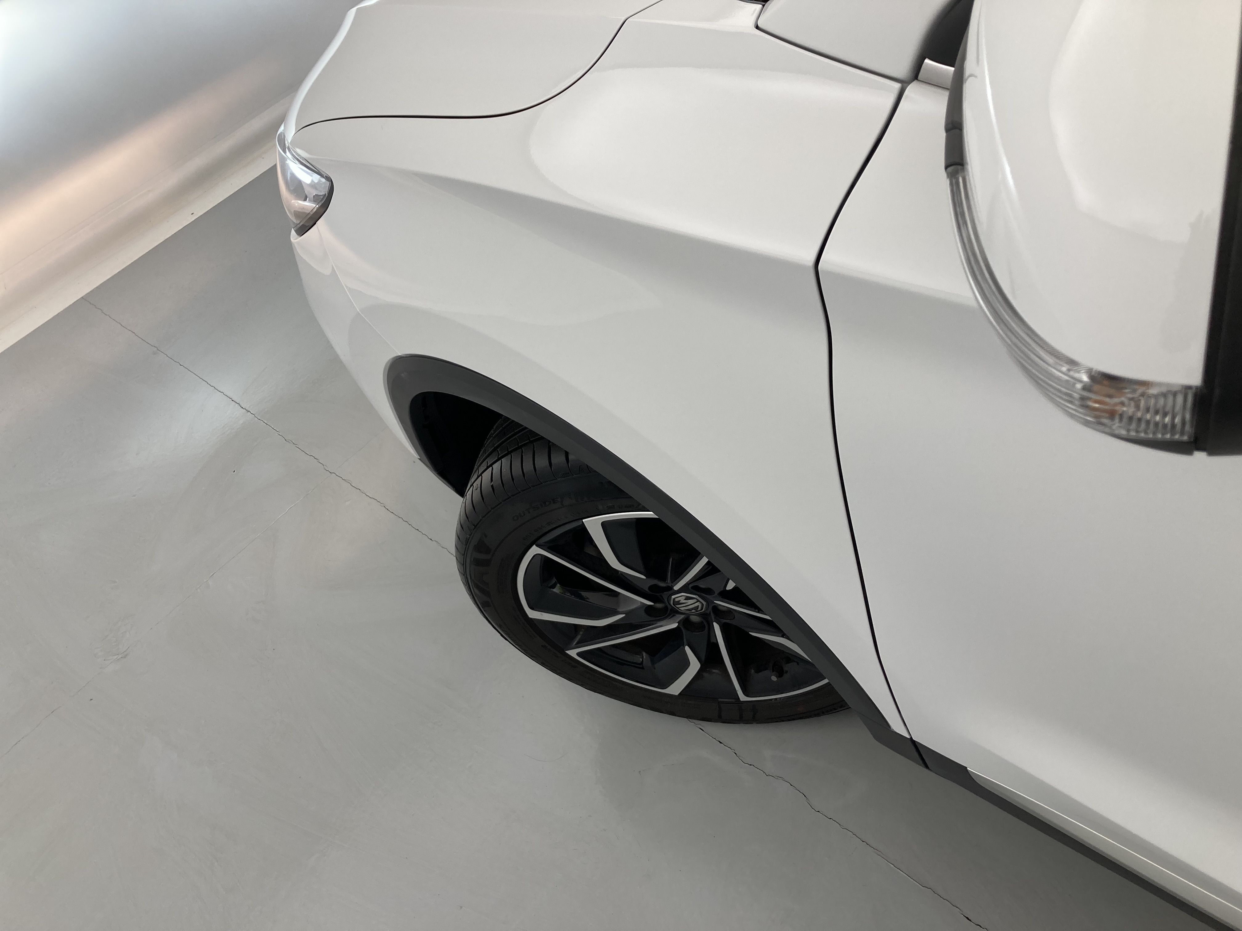 mg zs luxury 1.0 T-GDI 111 CA 2023 dover white 31