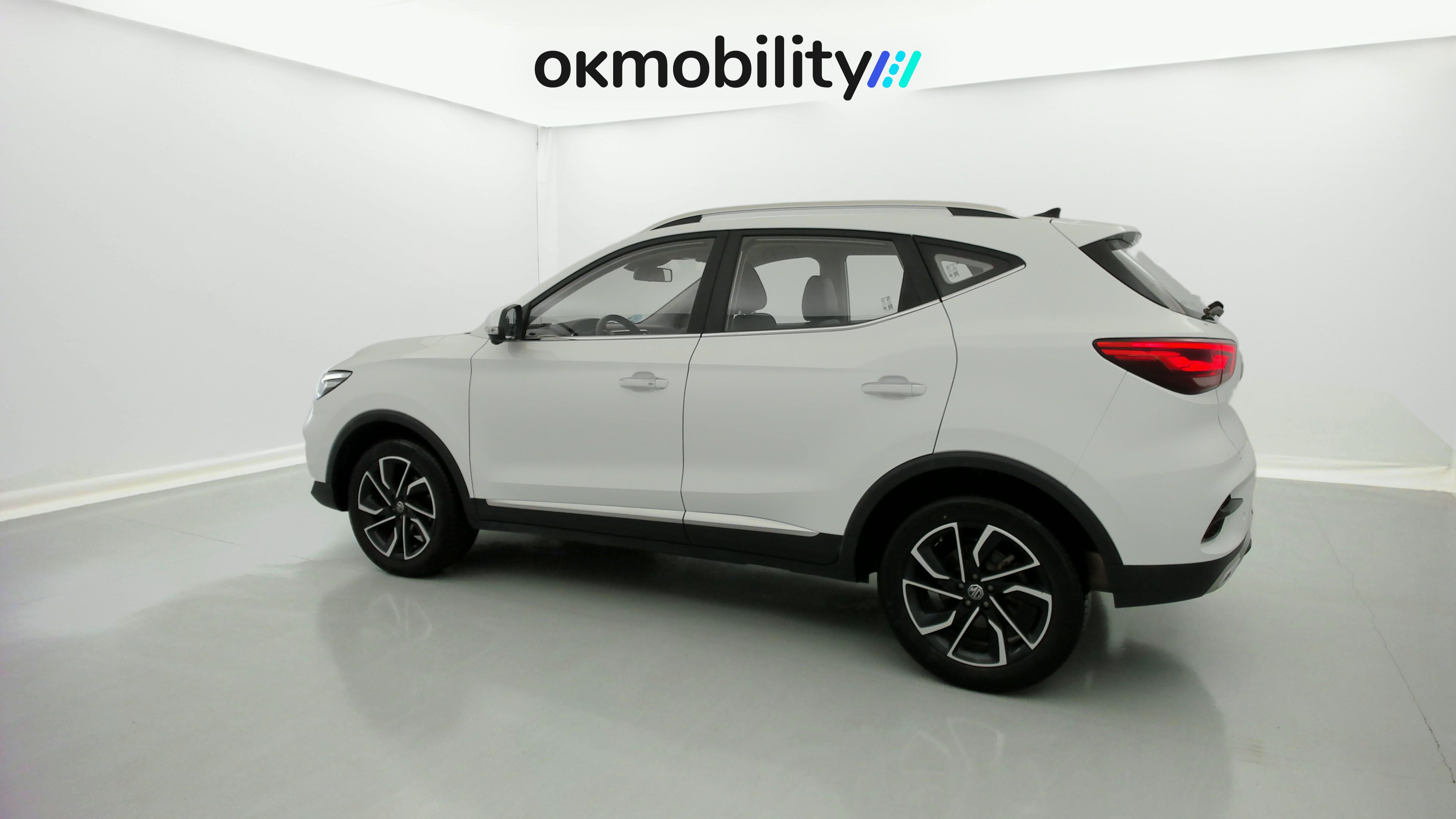 mg zs luxury 1.0 T-GDI 111 CA 2023 dover white 10