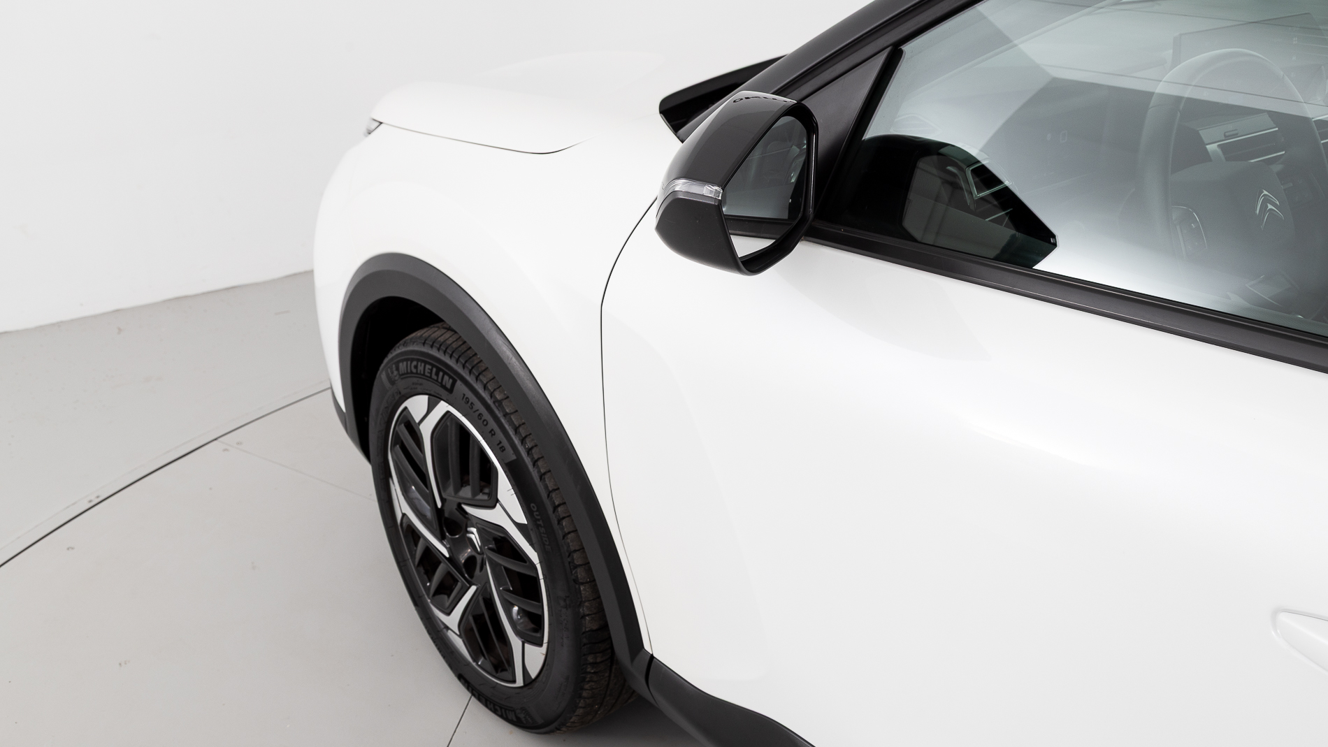 citroen c4 feel pack 1.2 PURETECH 130 2023 blanco nacarado 24