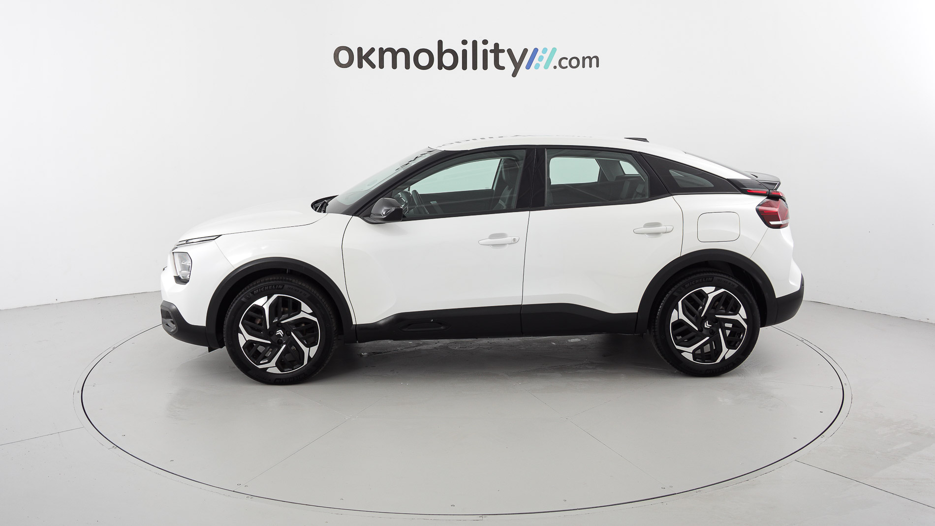 citroen c4 feel pack 1.2 PURETECH 130 2023 blanco nacarado 9