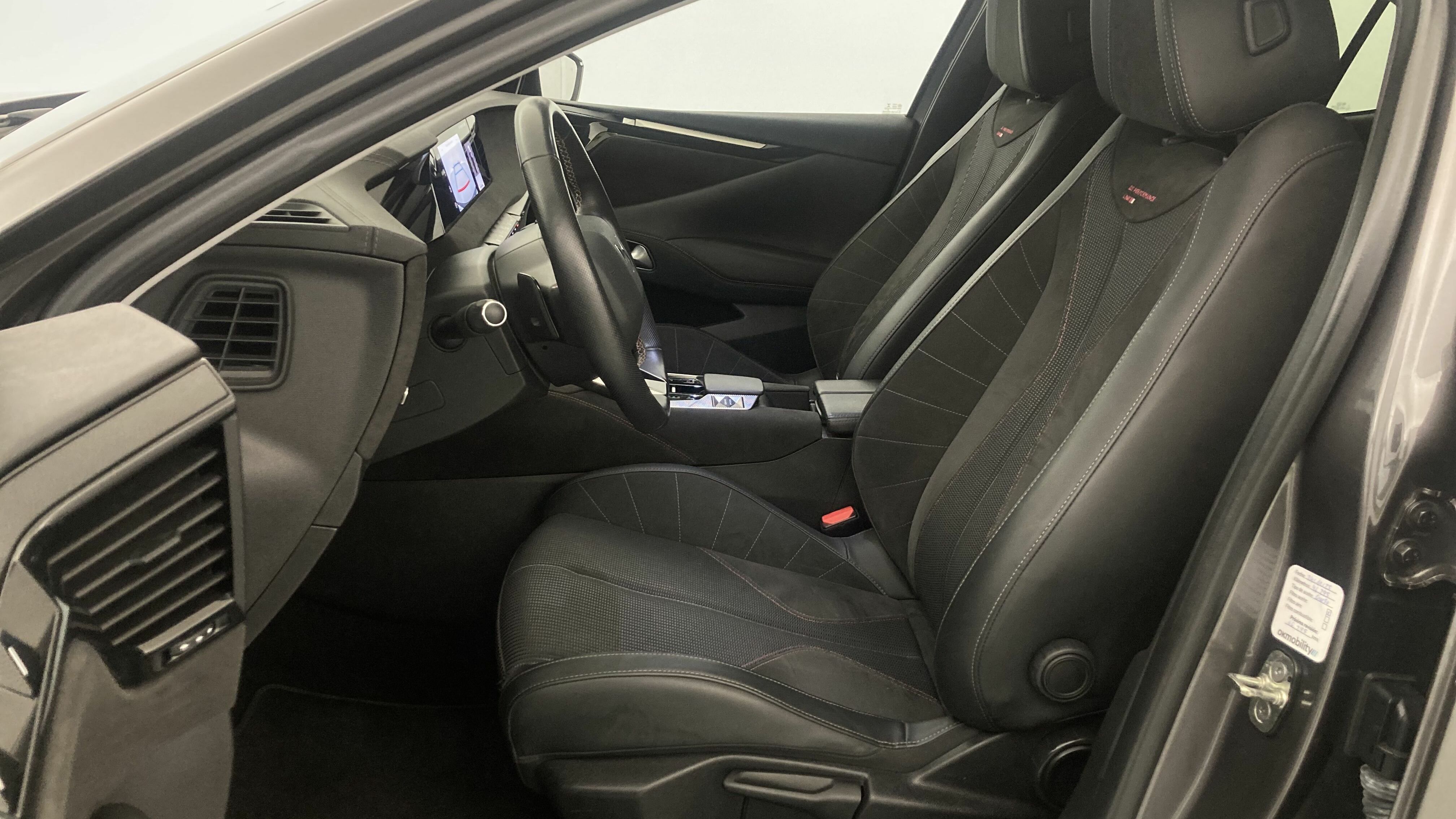 ds ds4 performance line + E-TENSE 225 CA 2023 gris platino 15