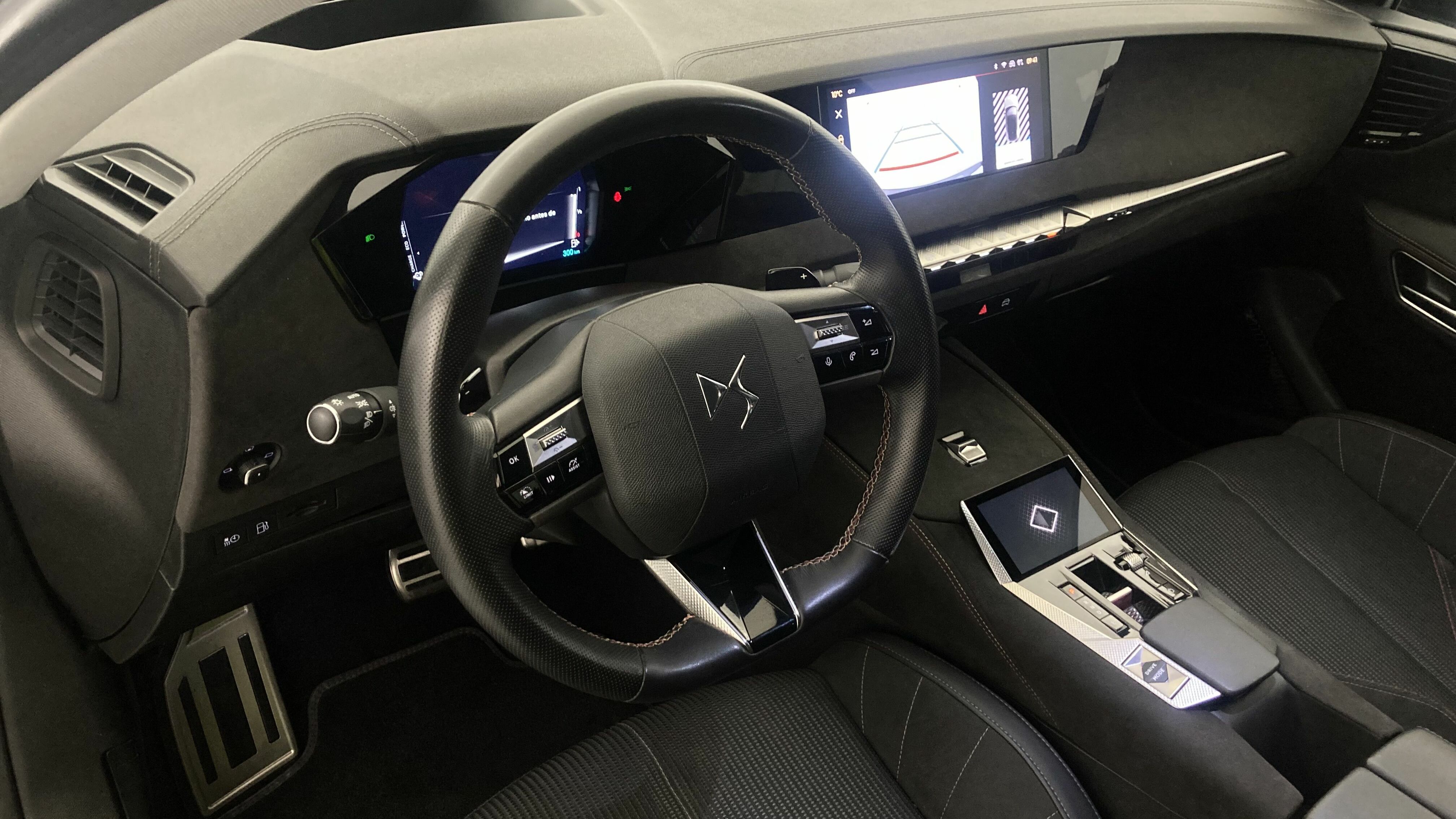 ds ds4 performance line + E-TENSE 225 CA 2023 gris platino 16