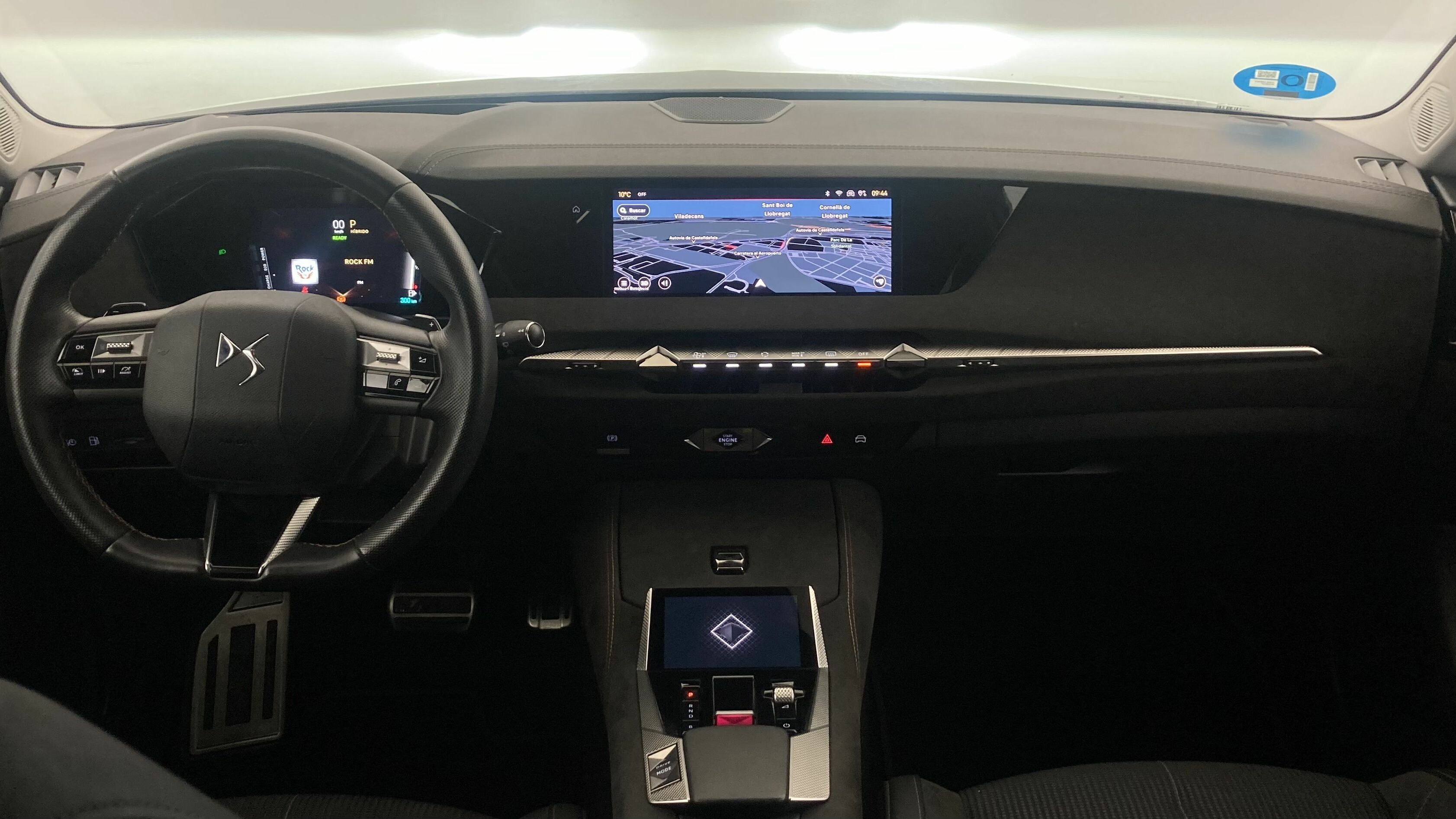 ds ds4 performance line + E-TENSE 225 CA 2023 gris platino 17