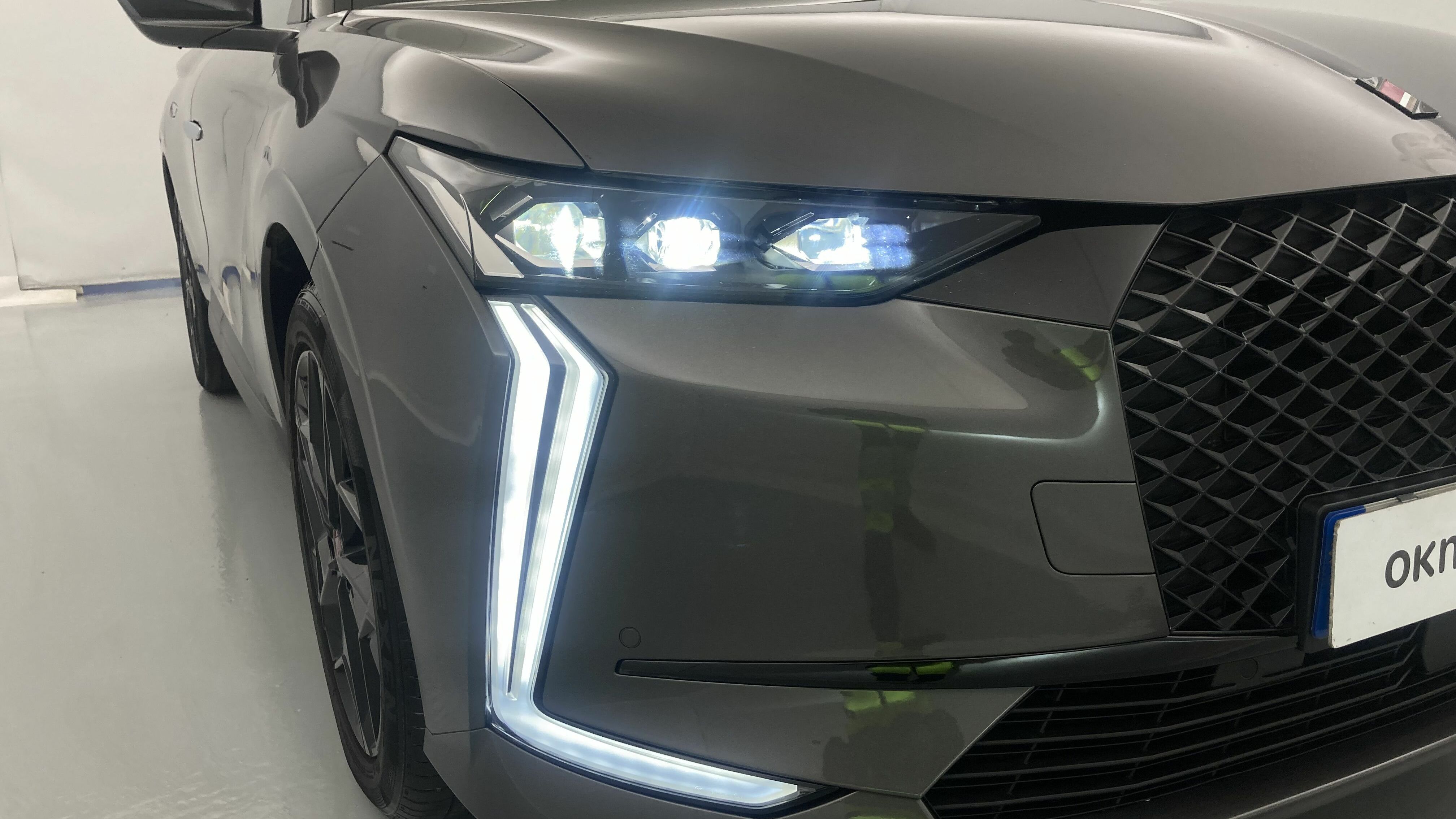 ds ds4 performance line + E-TENSE 225 CA 2023 gris platino 30