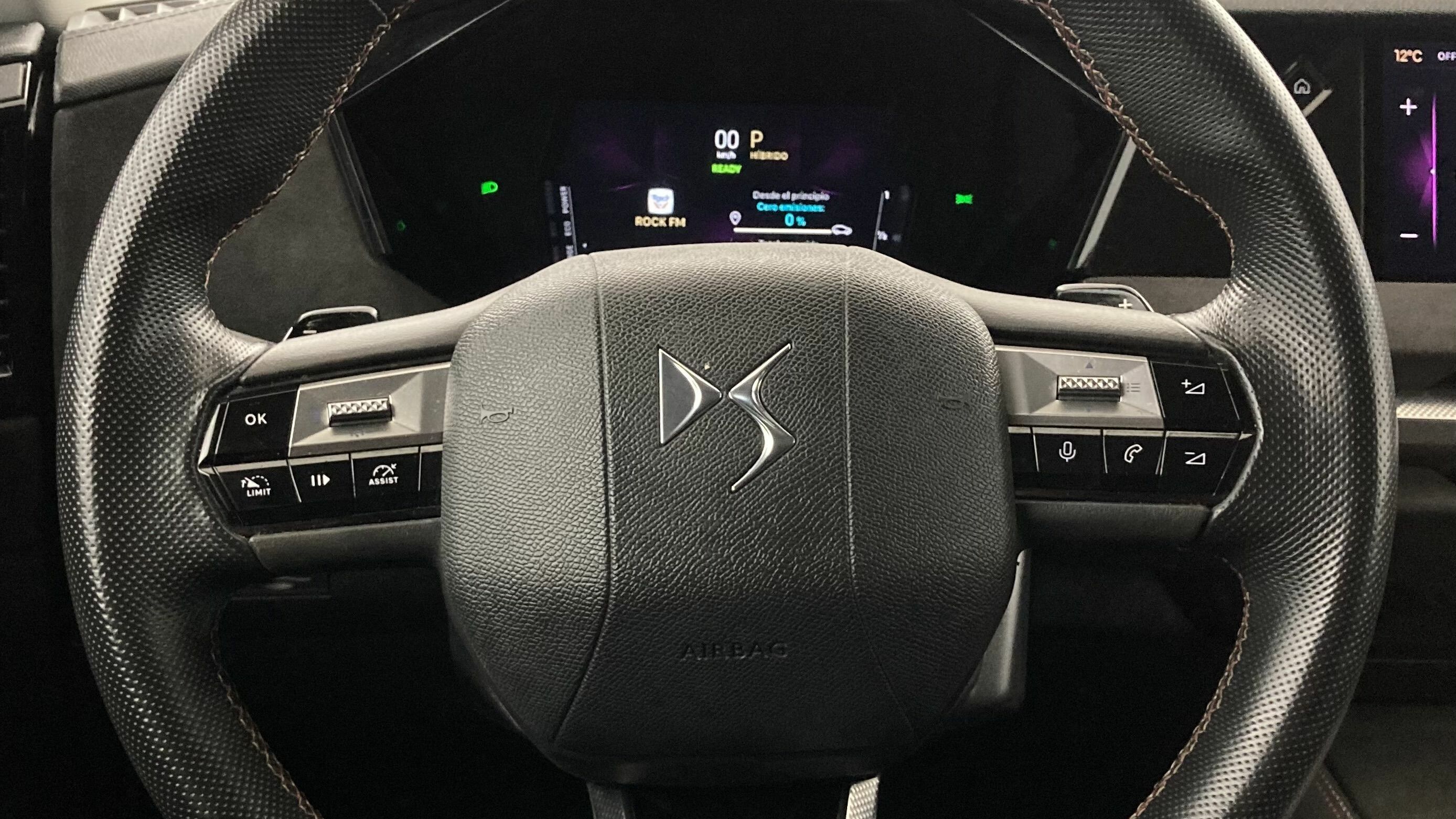 ds ds4 performance line + E-TENSE 225 CA 2023 gris platino 18