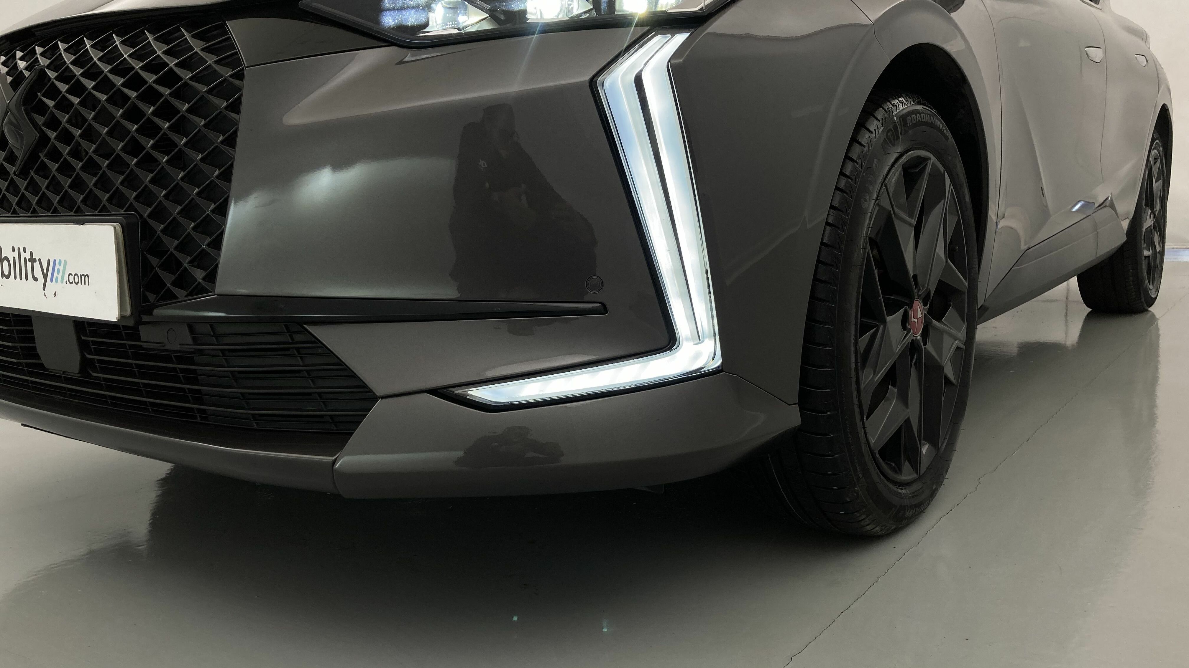 ds ds4 performance line + E-TENSE 225 CA 2023 gris platino 27