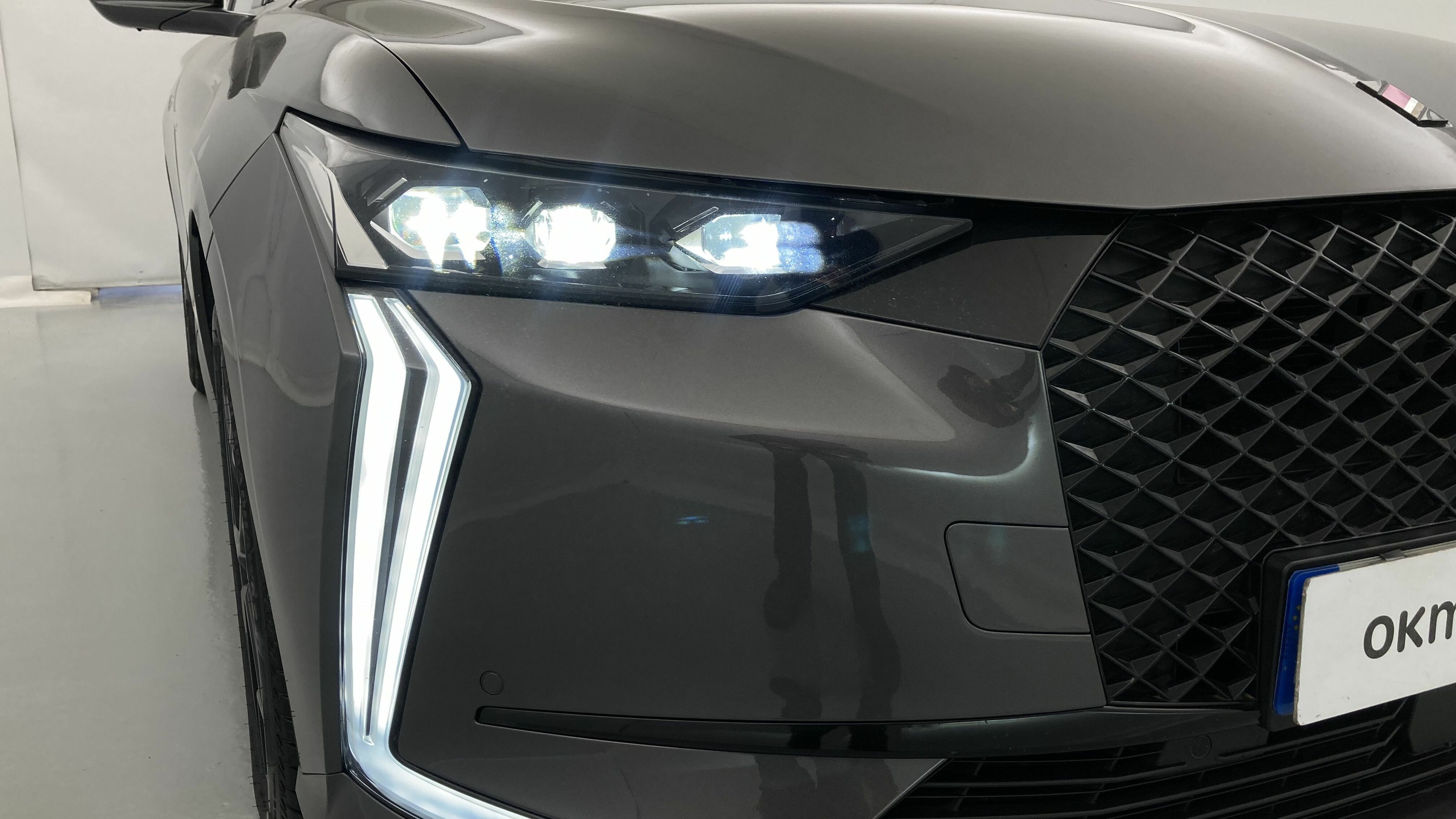 ds ds4 performance line + E-TENSE 225 CA 2023 gris platino 30