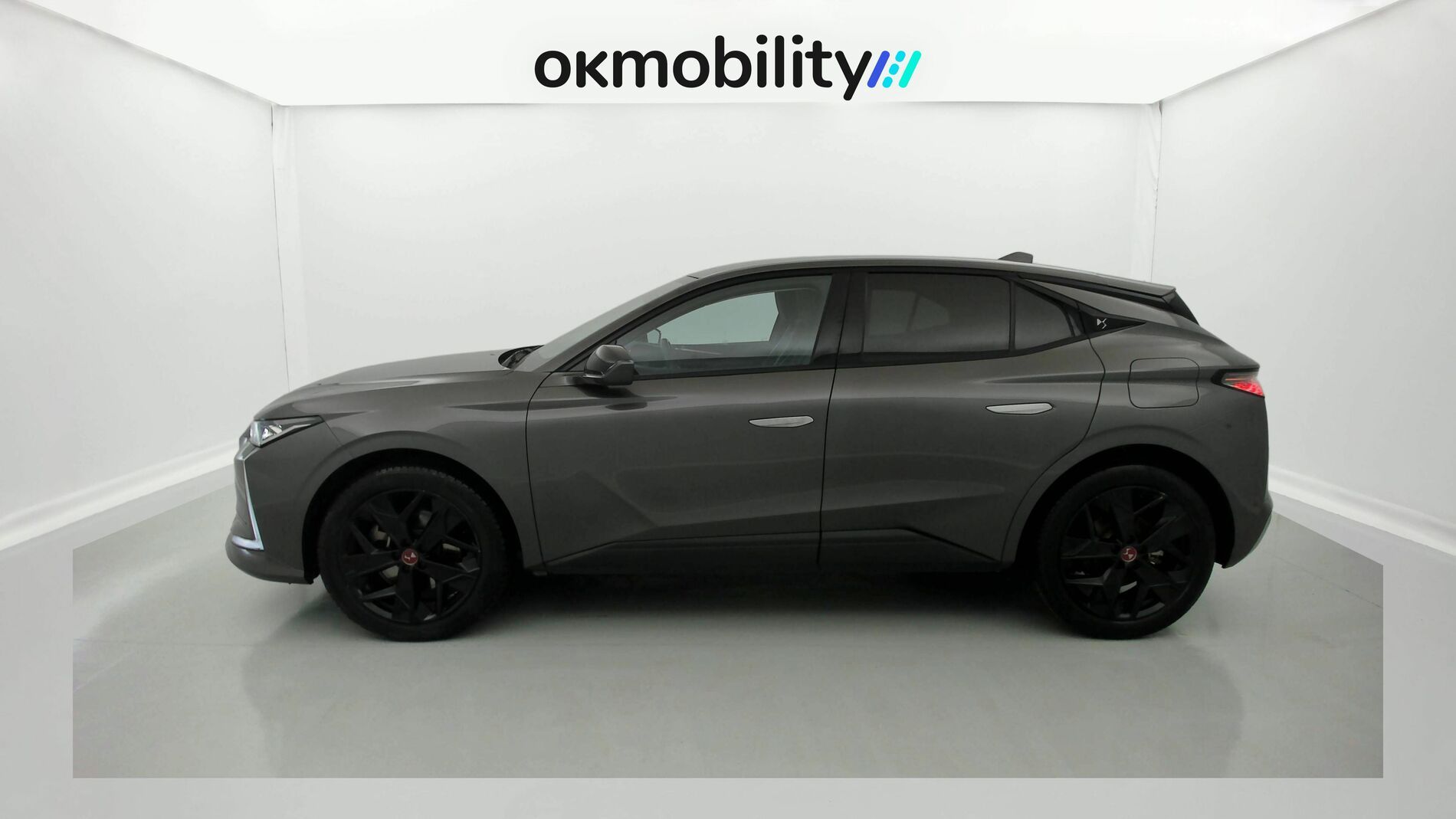 ds ds4 performance line + E-TENSE 225 CA 2023 gris platino 8