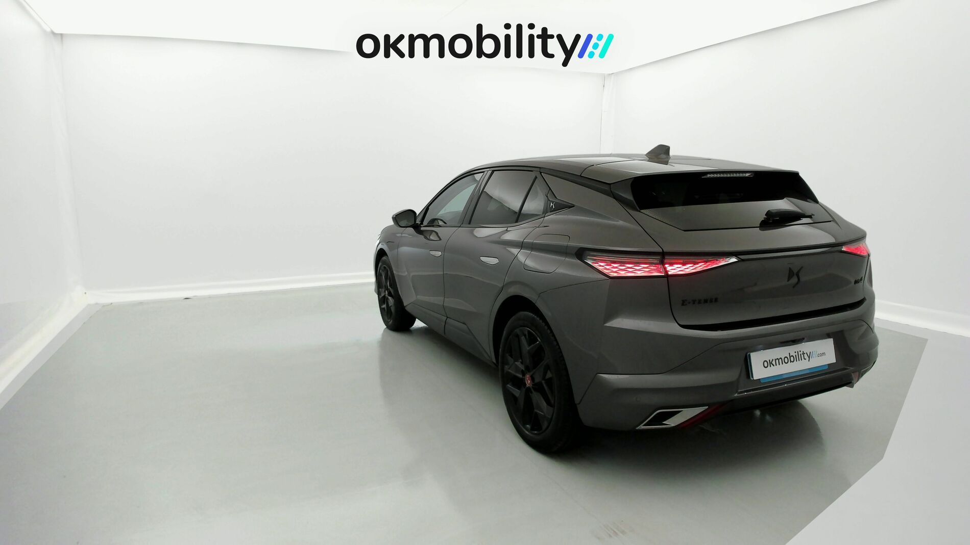 ds ds4 performance line + E-TENSE 225 CA 2023 gris platino 10