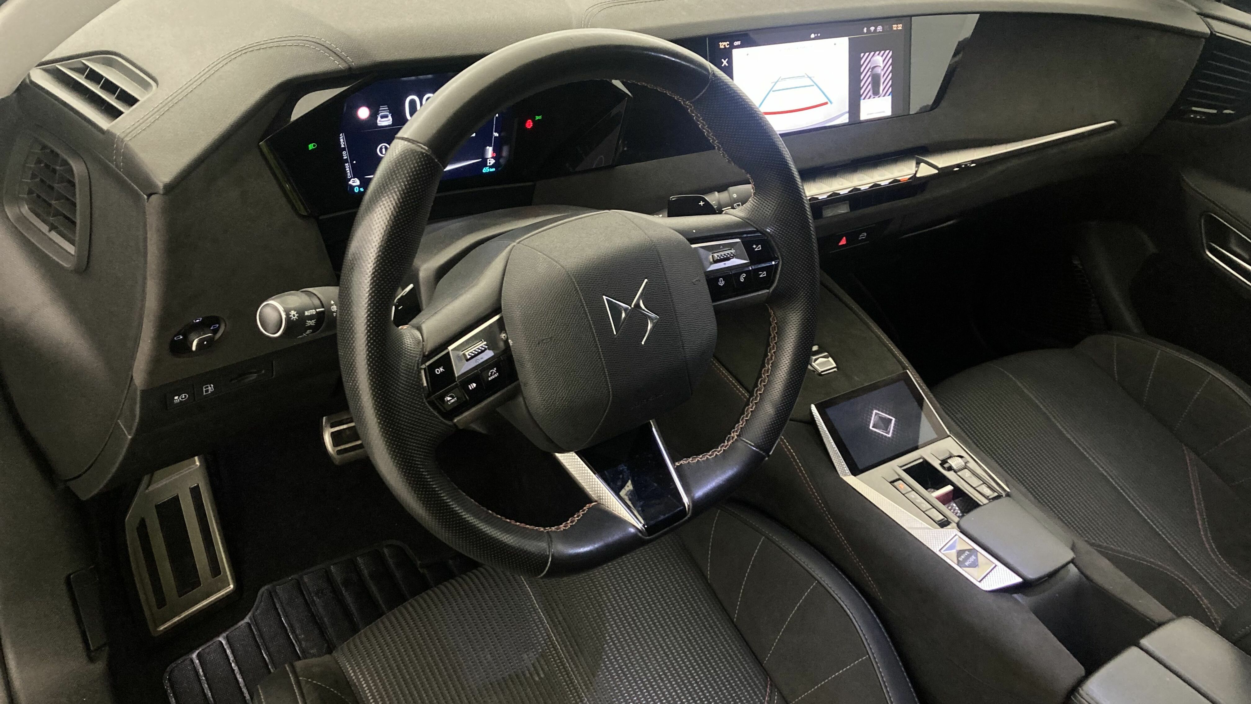 ds ds4 performance line + E-TENSE 225 CA 2023 gris platino 16