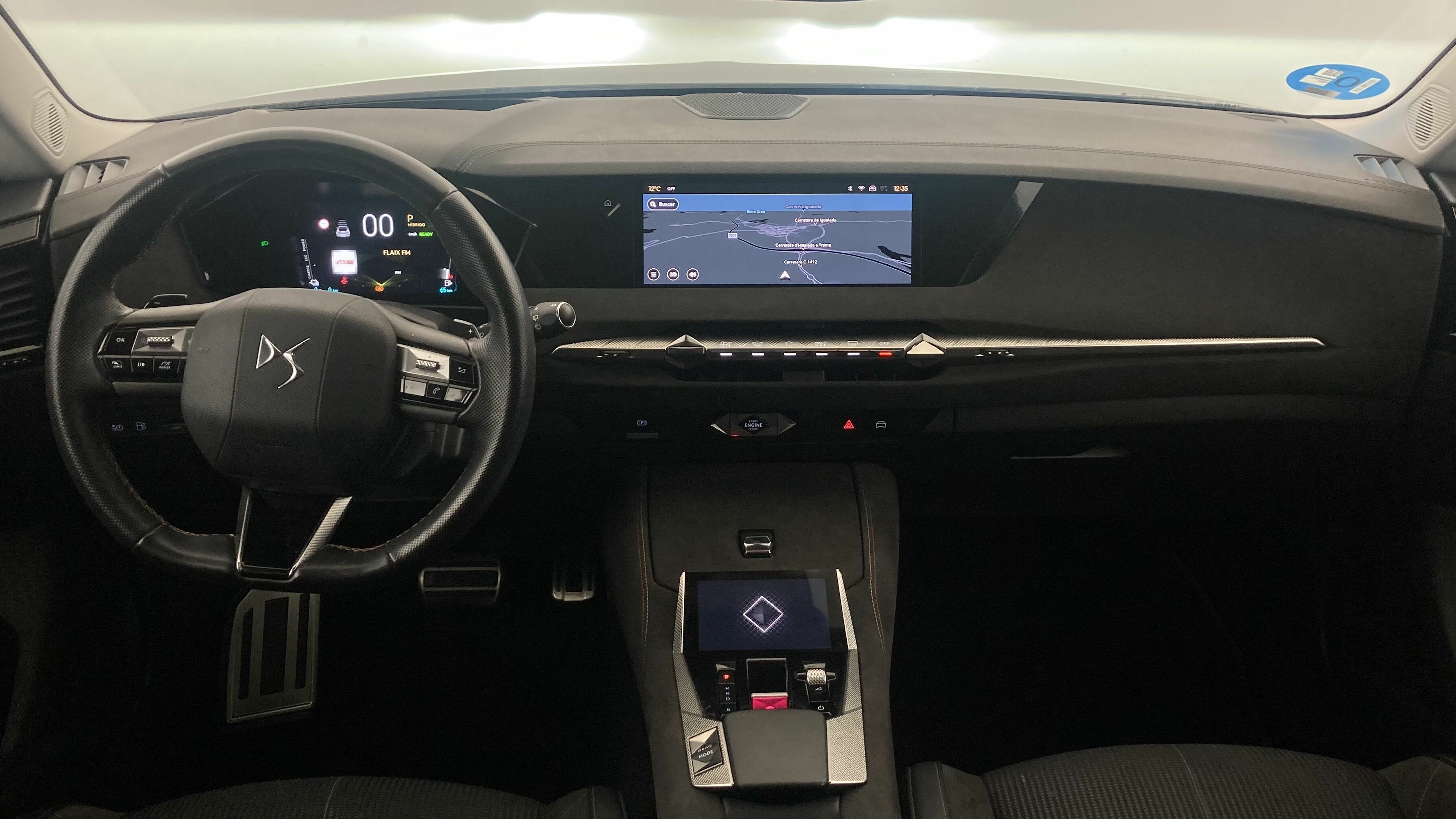 ds ds4 performance line + E-TENSE 225 CA 2023 gris platino 17