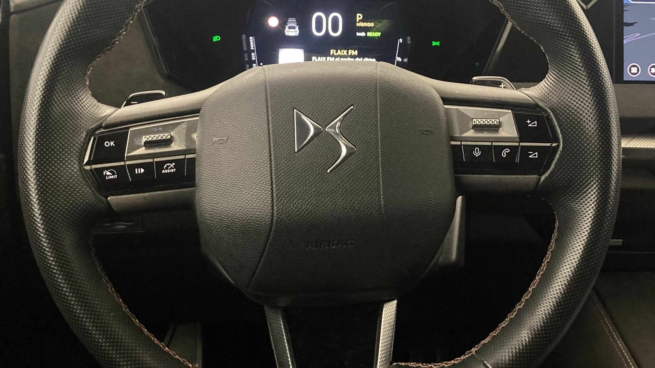 ds ds4 performance line + E-TENSE 225 CA 2023 gris platino 18