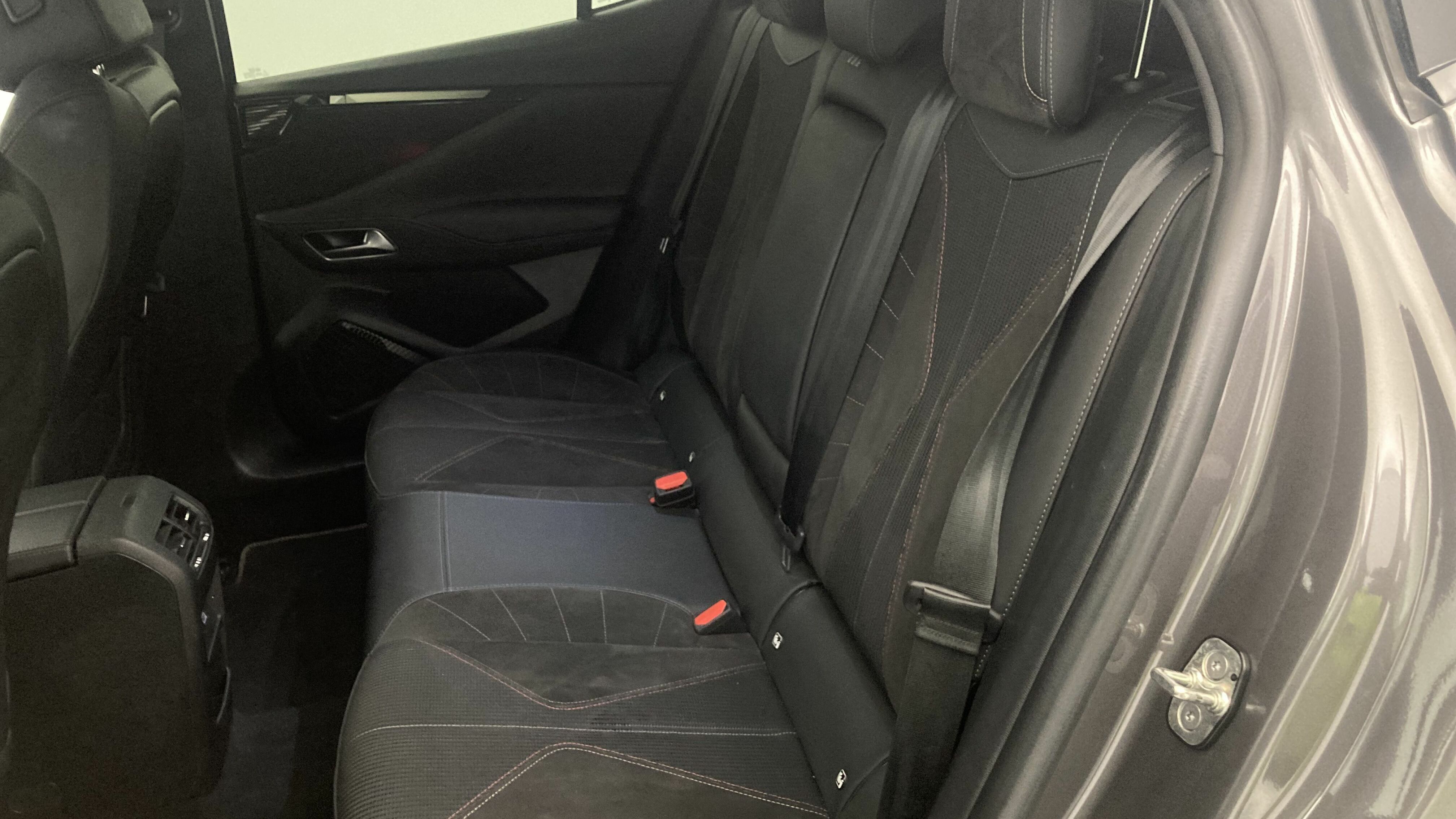 ds ds4 performance line + E-TENSE 225 CA 2023 gris platino 22