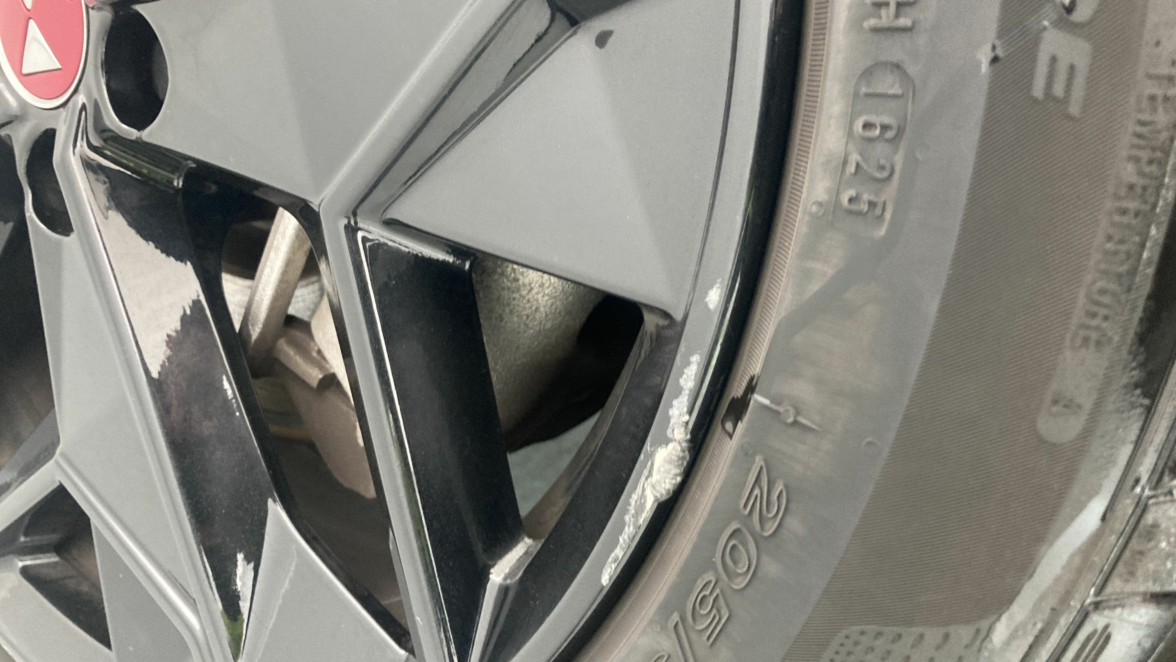 ds ds4 performance line + E-TENSE 225 CA 2023 gris platino 32