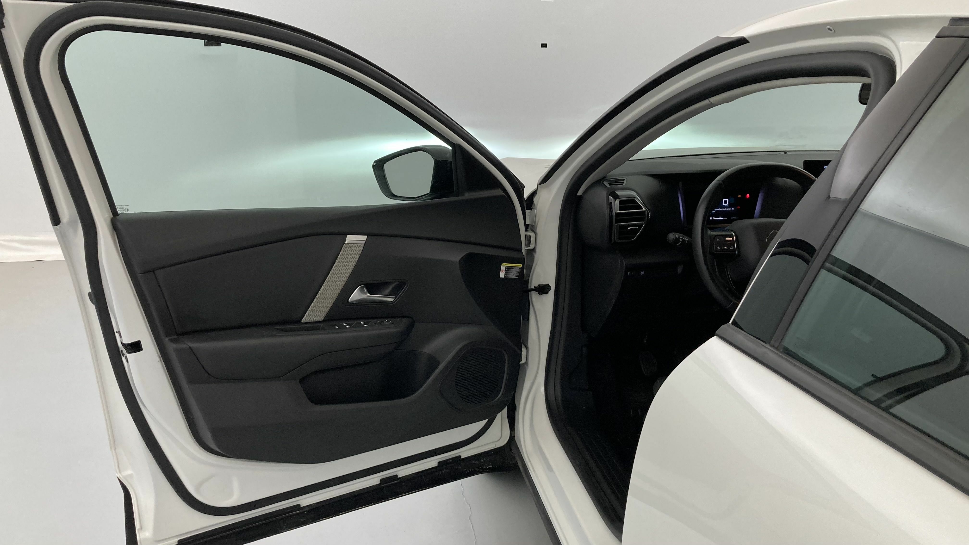 citroen c4 feel pack 1.2 PURETECH 130 2023 blanco nacarado 13