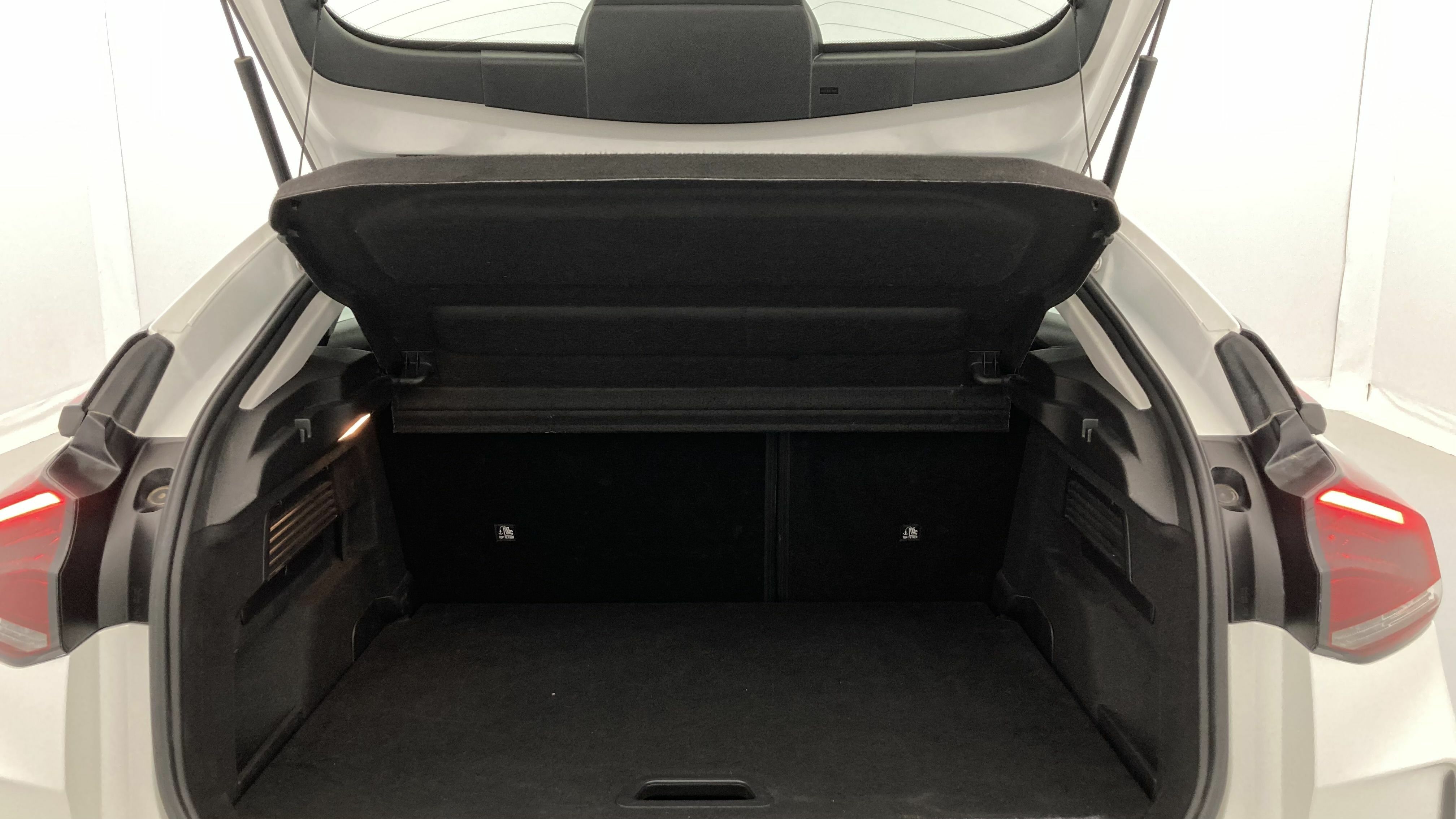 citroen c4 feel pack 1.2 PURETECH 130 2023 blanco nacarado 24