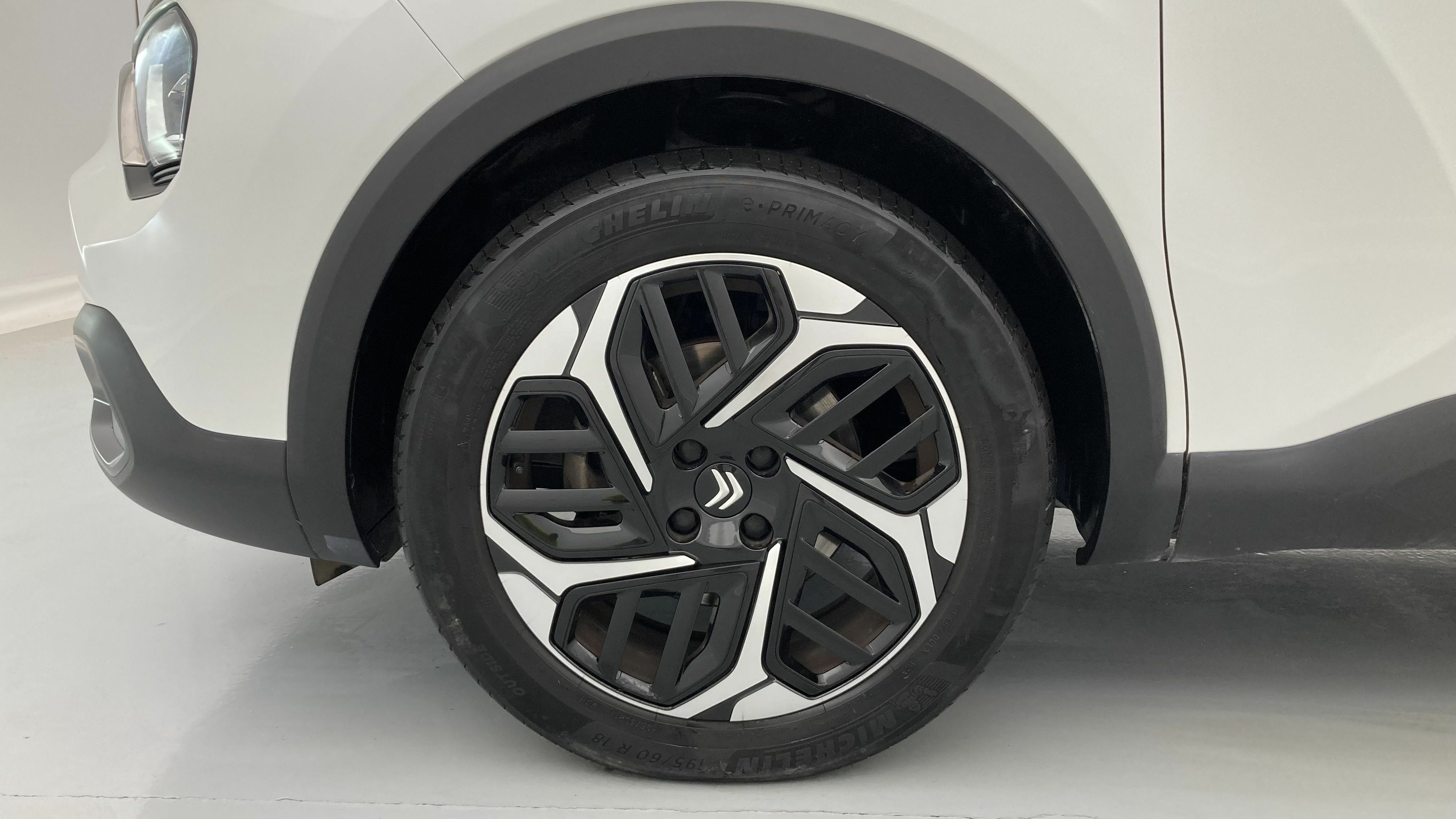 citroen c4 feel pack 1.2 PURETECH 130 2023 blanco nacarado 27