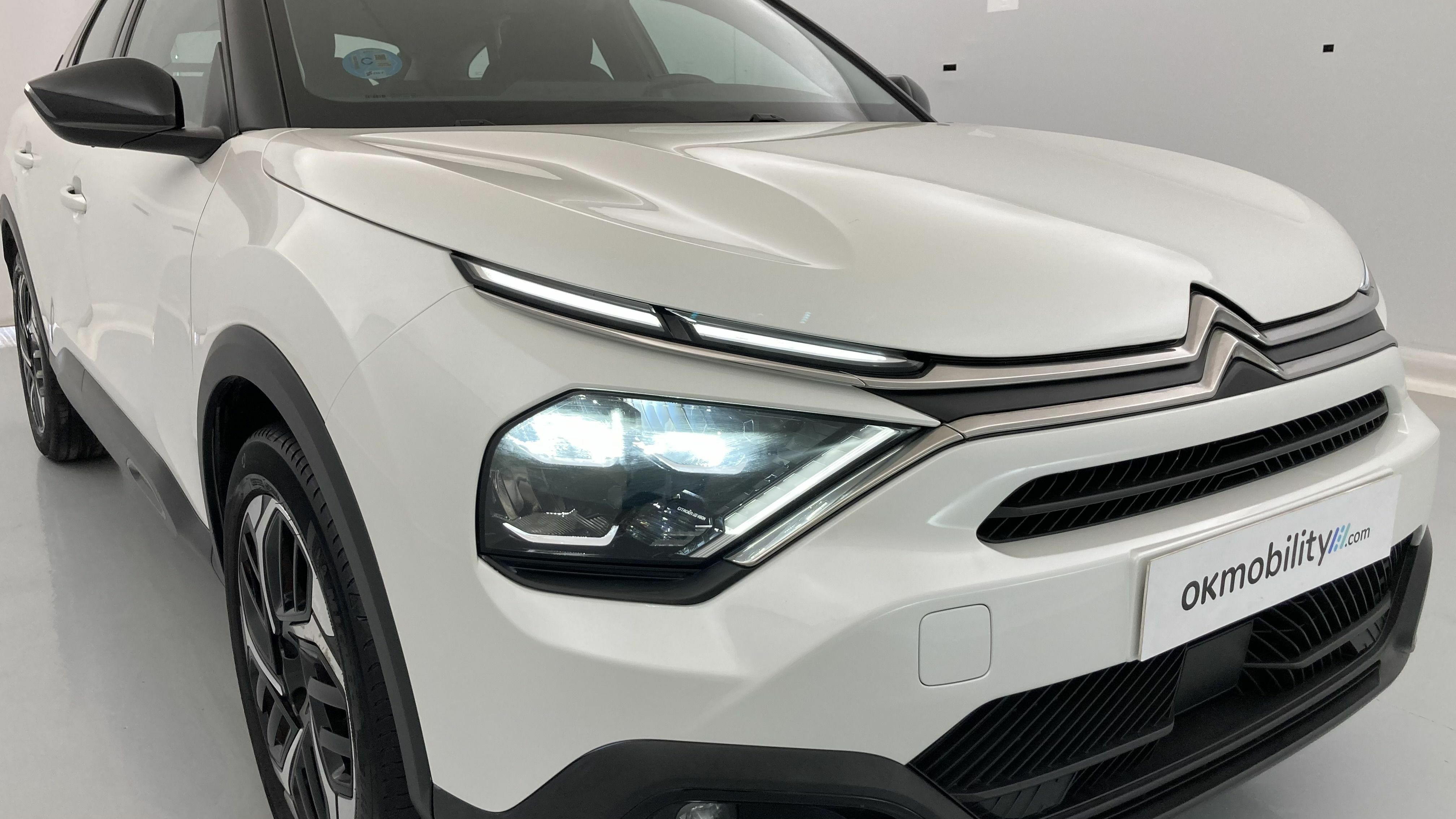 citroen c4 feel pack 1.2 PURETECH 130 2023 blanco nacarado 29