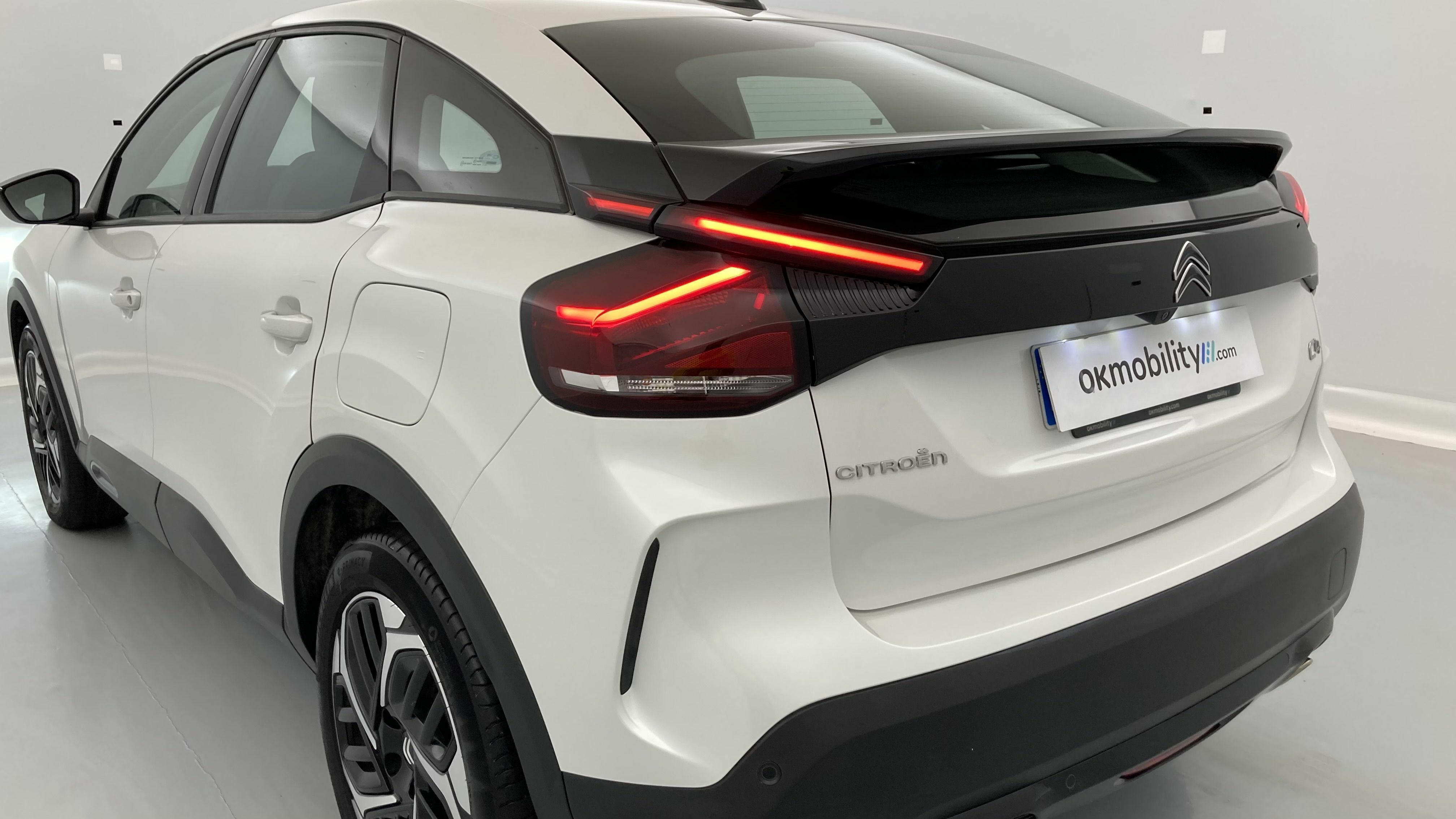 citroen c4 feel pack 1.2 PURETECH 130 2023 blanco nacarado 30
