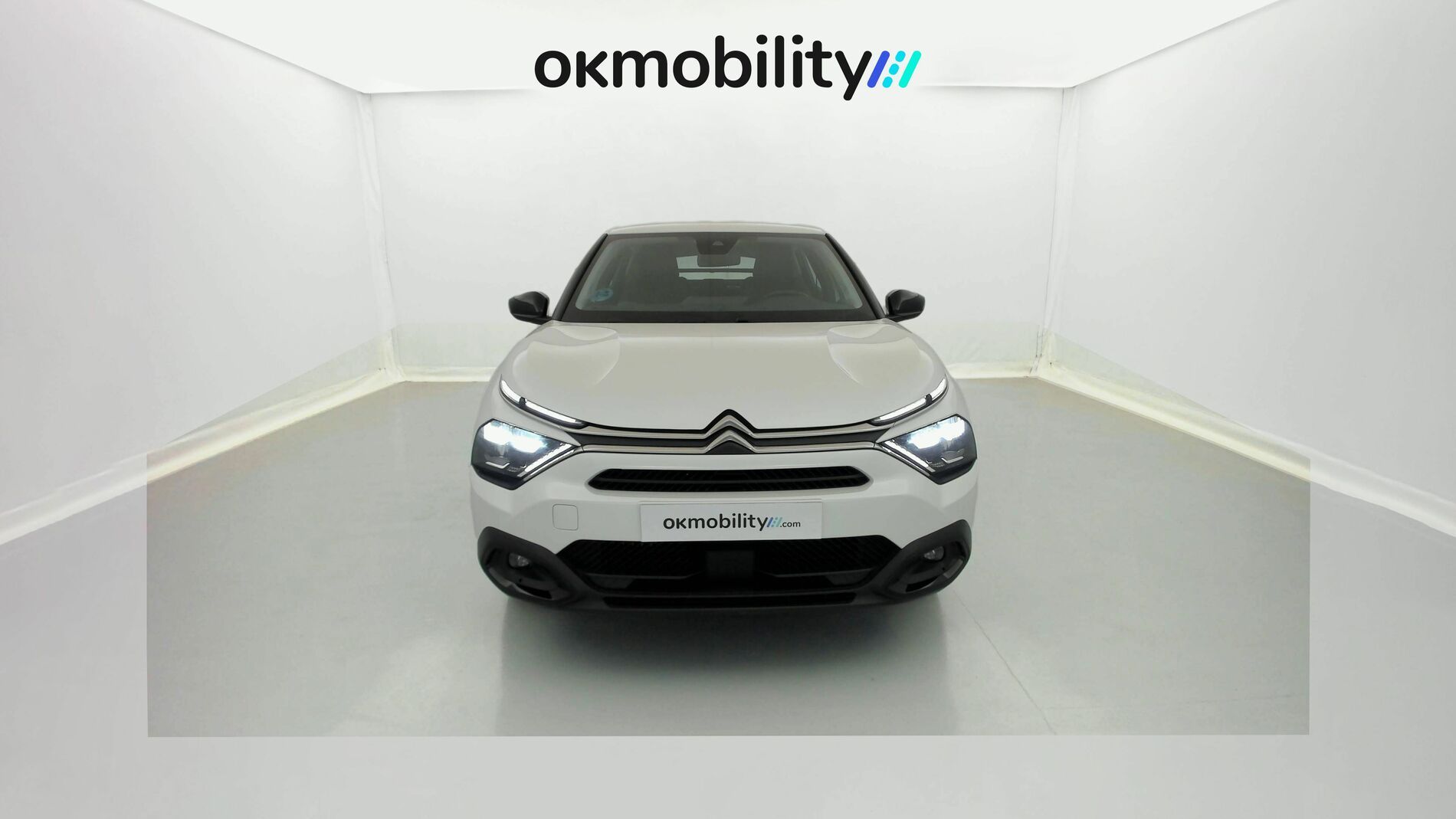 citroen c4 feel pack 1.2 PURETECH 130 2023 blanco nacarado 4