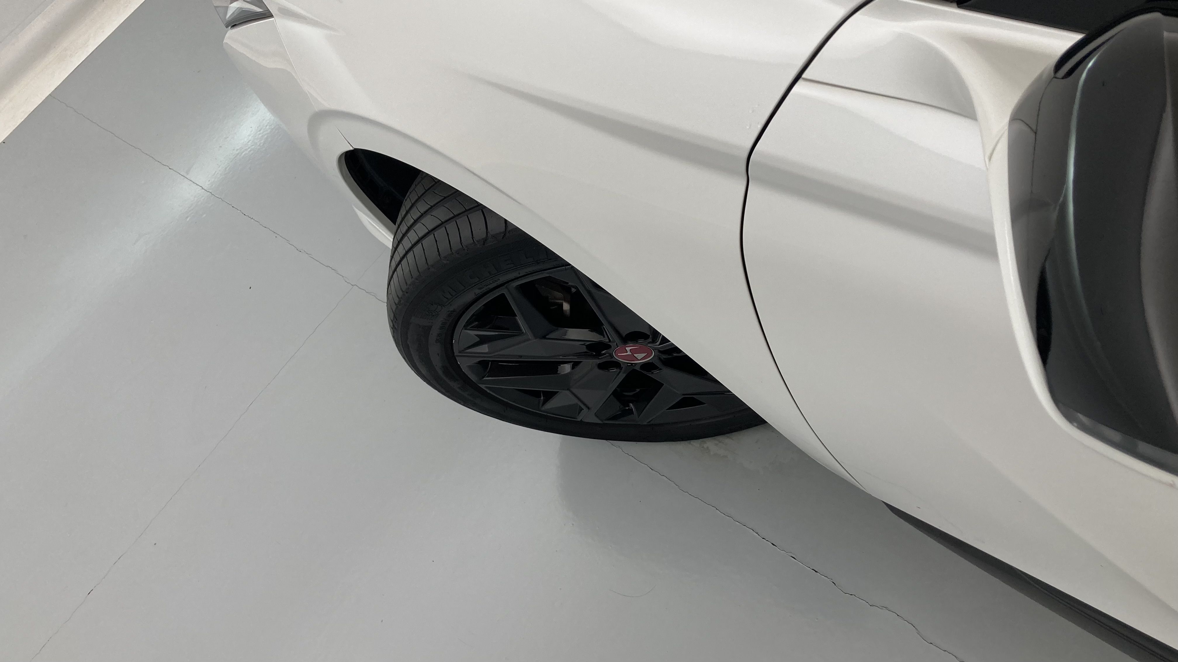 ds ds4 performance line + E-TENSE 225 CA 2023 blanco nacarado 36