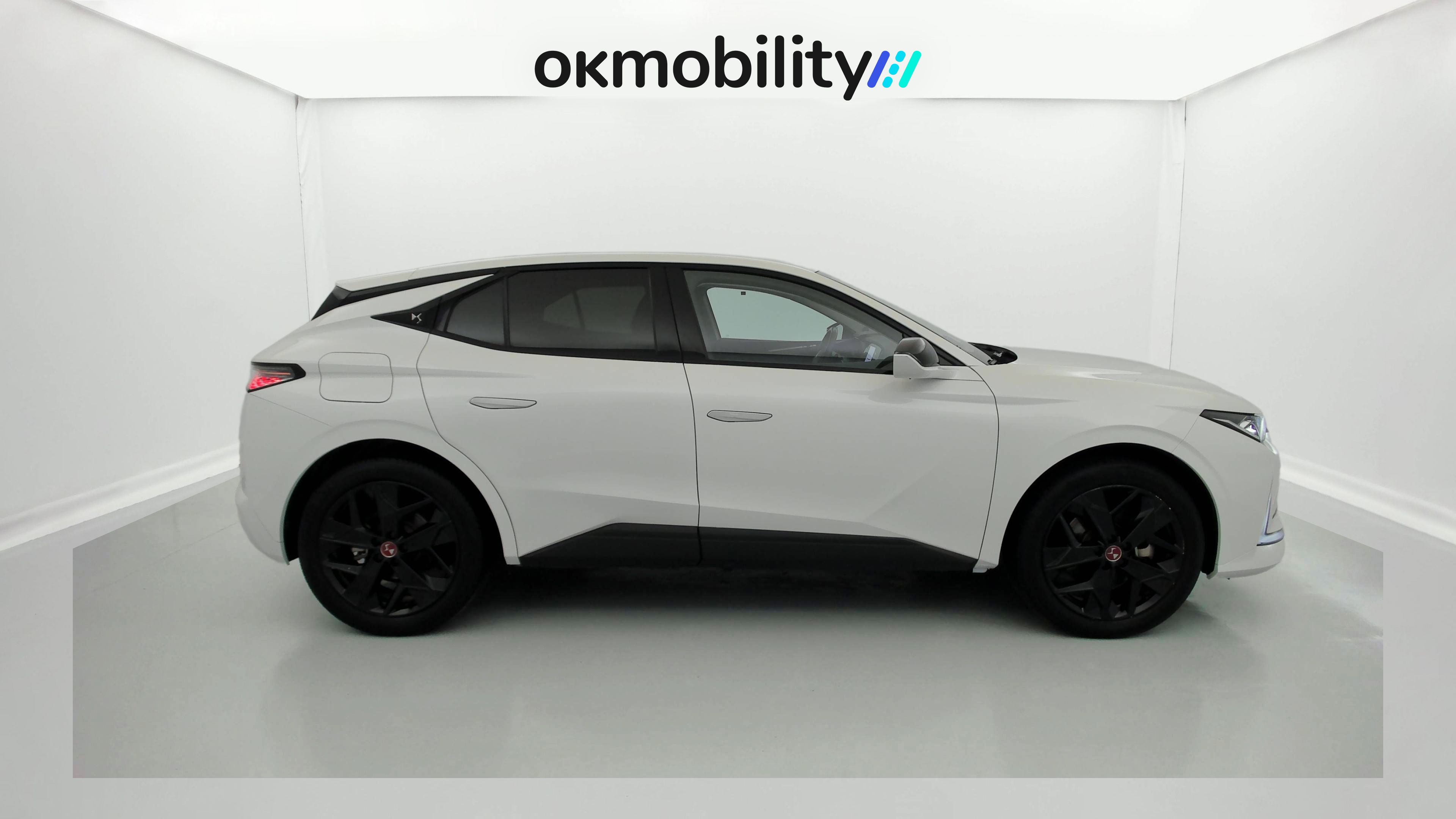 ds ds4 performance line + E-TENSE 225 CA 2023 blanco nacarado 2