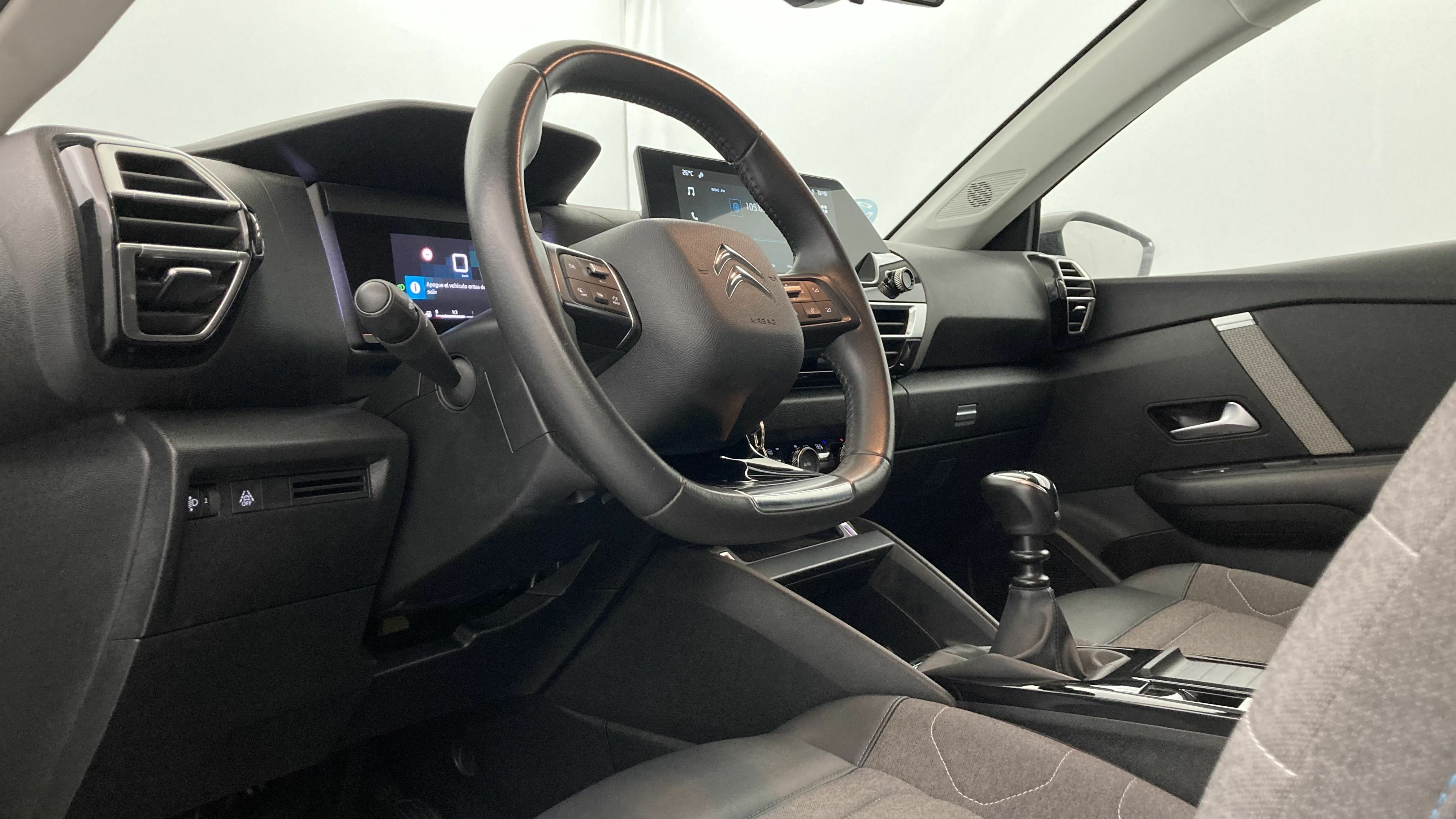 citroen c4 feel pack 1.2 PURETECH 130 2023 negro perla nera 15