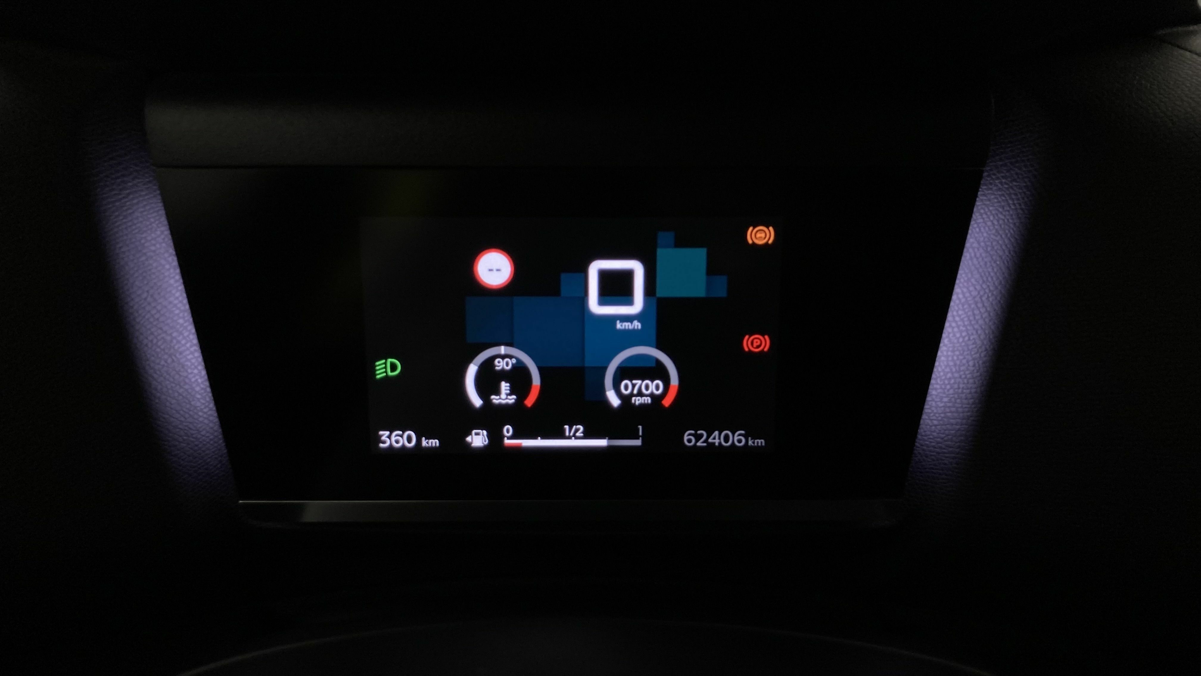 citroen c4 feel pack 1.2 PURETECH 130 2023 negro perla nera 18