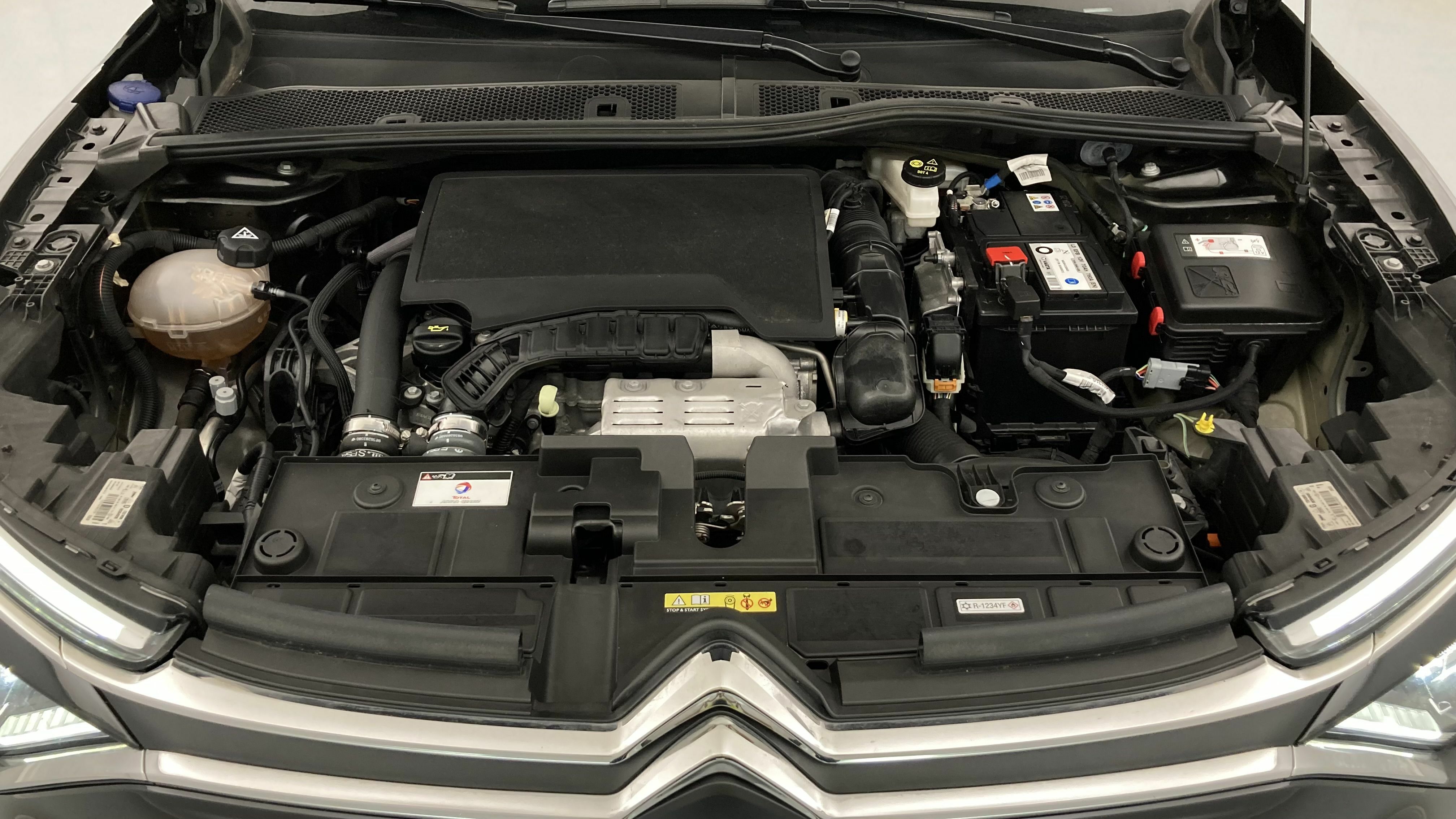 citroen c4 feel pack 1.2 PURETECH 130 2023 negro perla nera 25