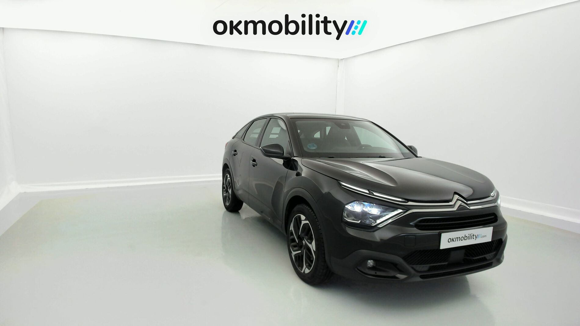 citroen c4 feel pack 1.2 PURETECH 130 2023 negro perla nera 3
