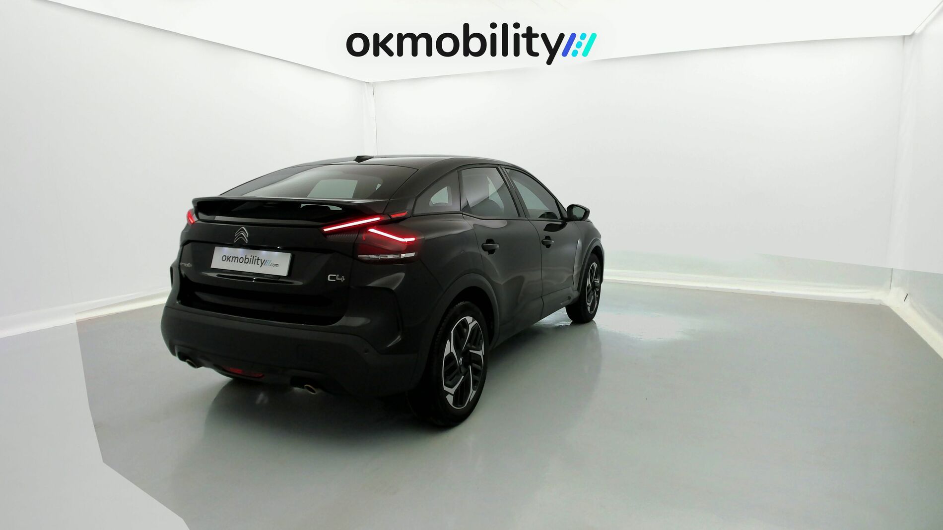 citroen c4 feel pack 1.2 PURETECH 130 2023 negro perla nera 11