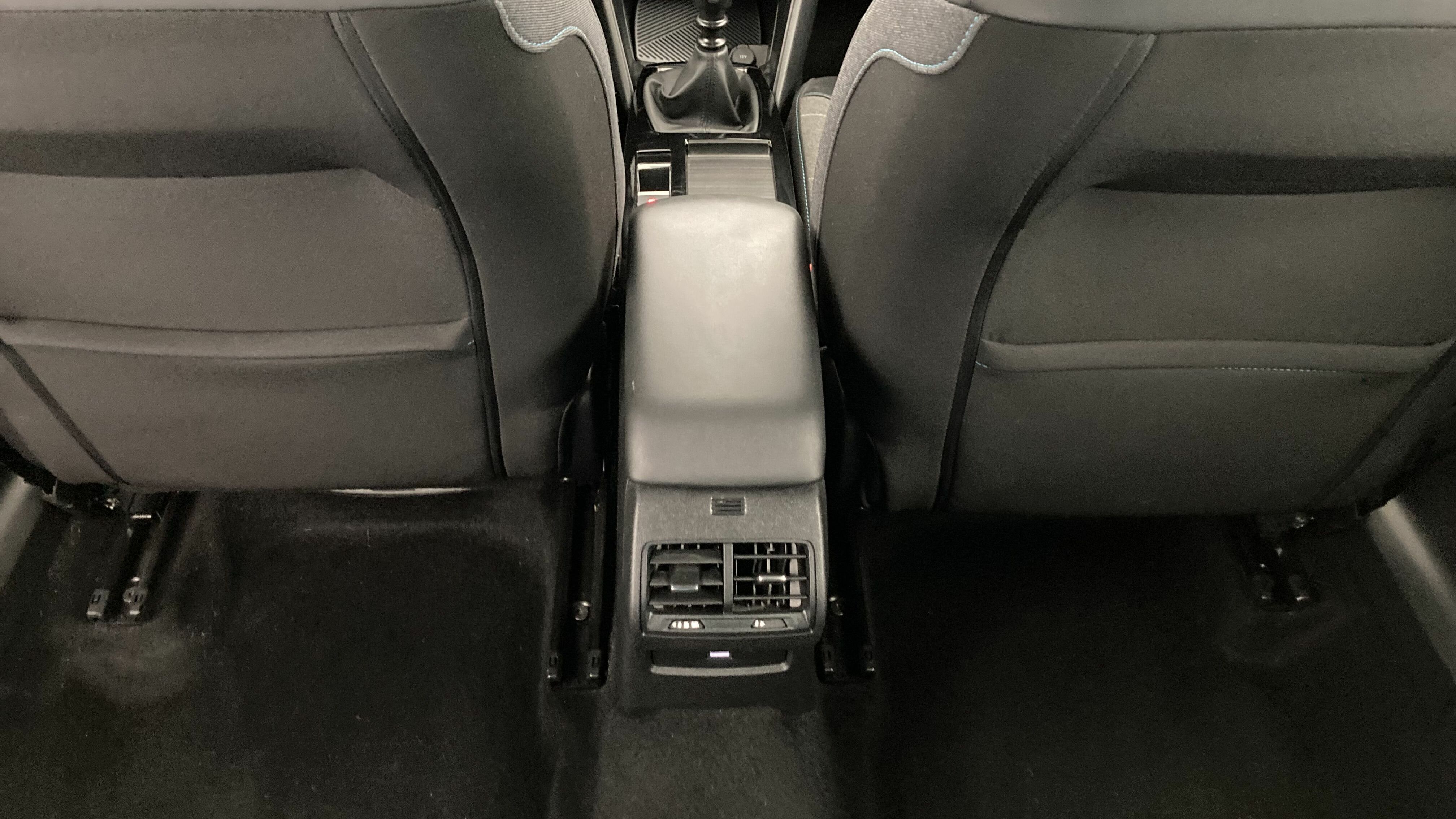 citroen c4 feel pack 1.2 PURETECH 130 2023 blanco nacarado 22