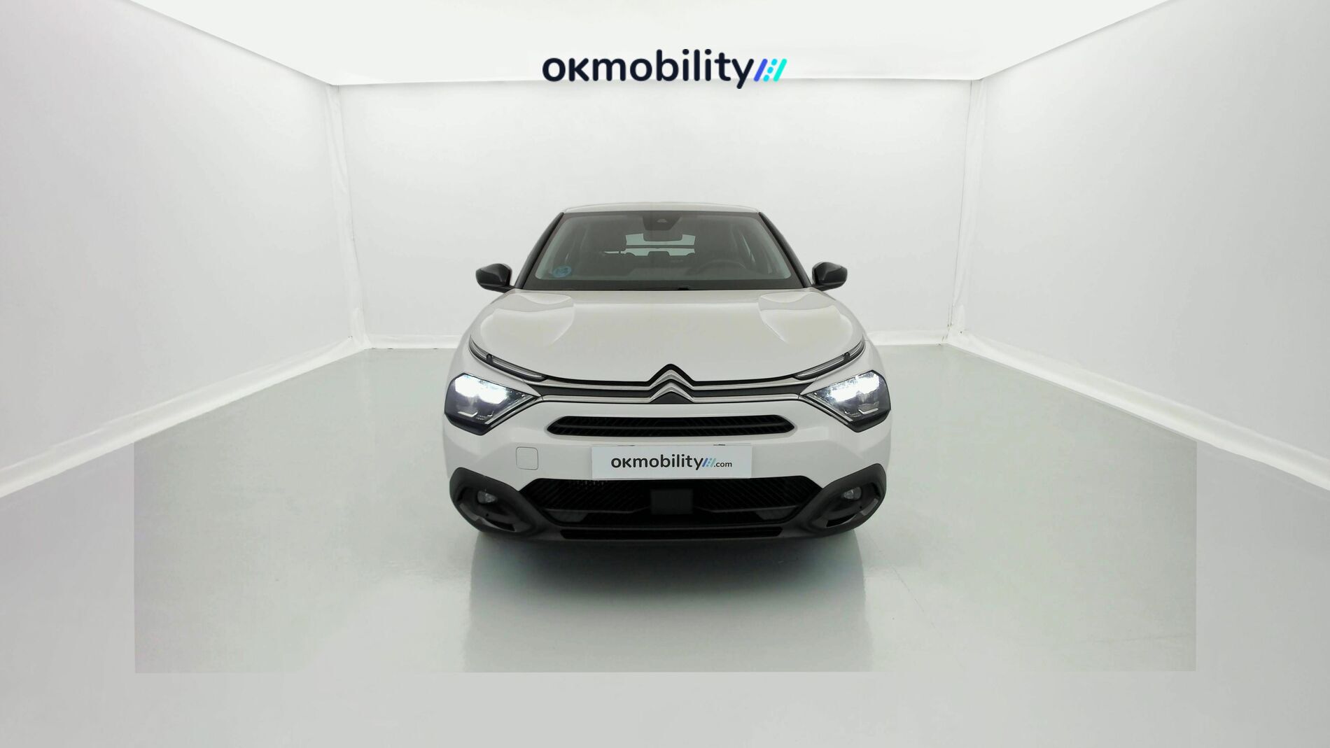 citroen c4 feel pack 1.2 PURETECH 130 2023 blanco nacarado 4