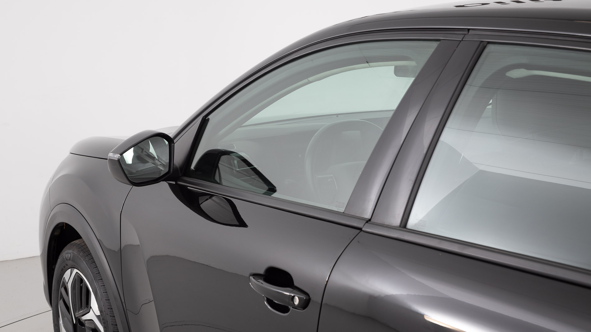 citroen c4 feel pack 1.2 PURETECH 130 2023 negro perla nera 34