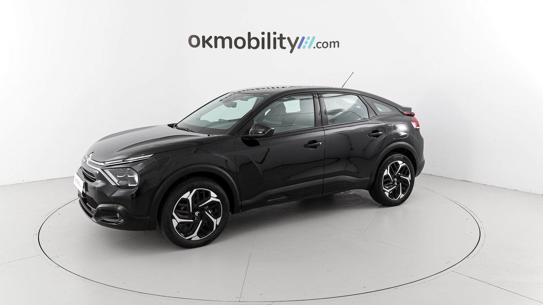 citroen c4 feel pack 1.2 PURETECH 130 2023 negro perla nera 8