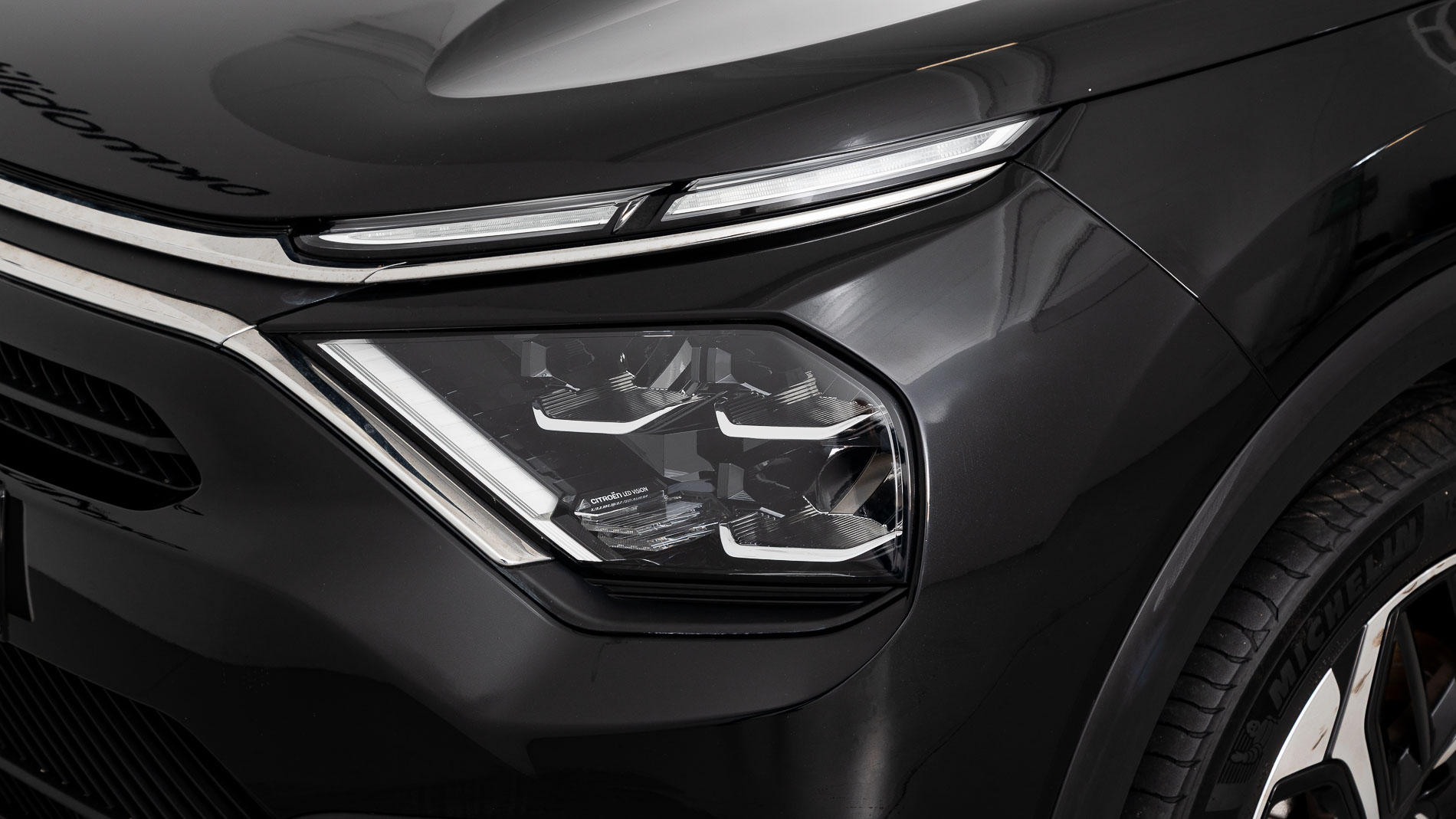 citroen c4 feel pack 1.2 PURETECH 130 2023 negro perla nera 30