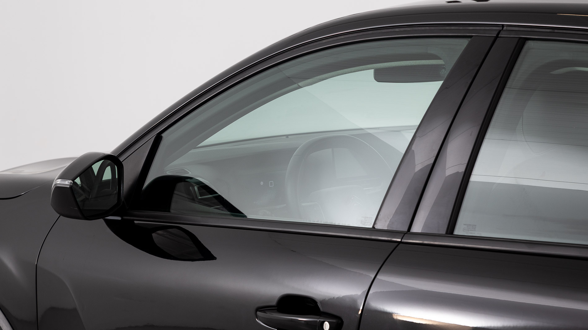 citroen c4 feel pack 1.2 PURETECH 130 2023 negro perla nera 35