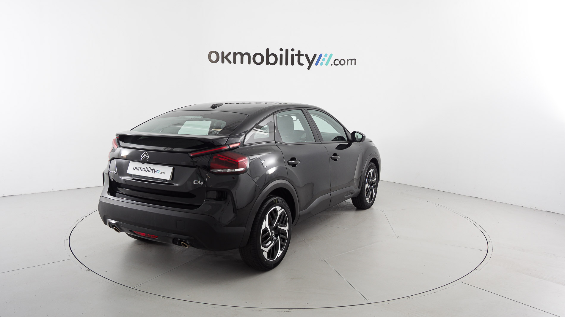 citroen c4 feel pack 1.2 PURETECH 130 2023 negro perla nera 13