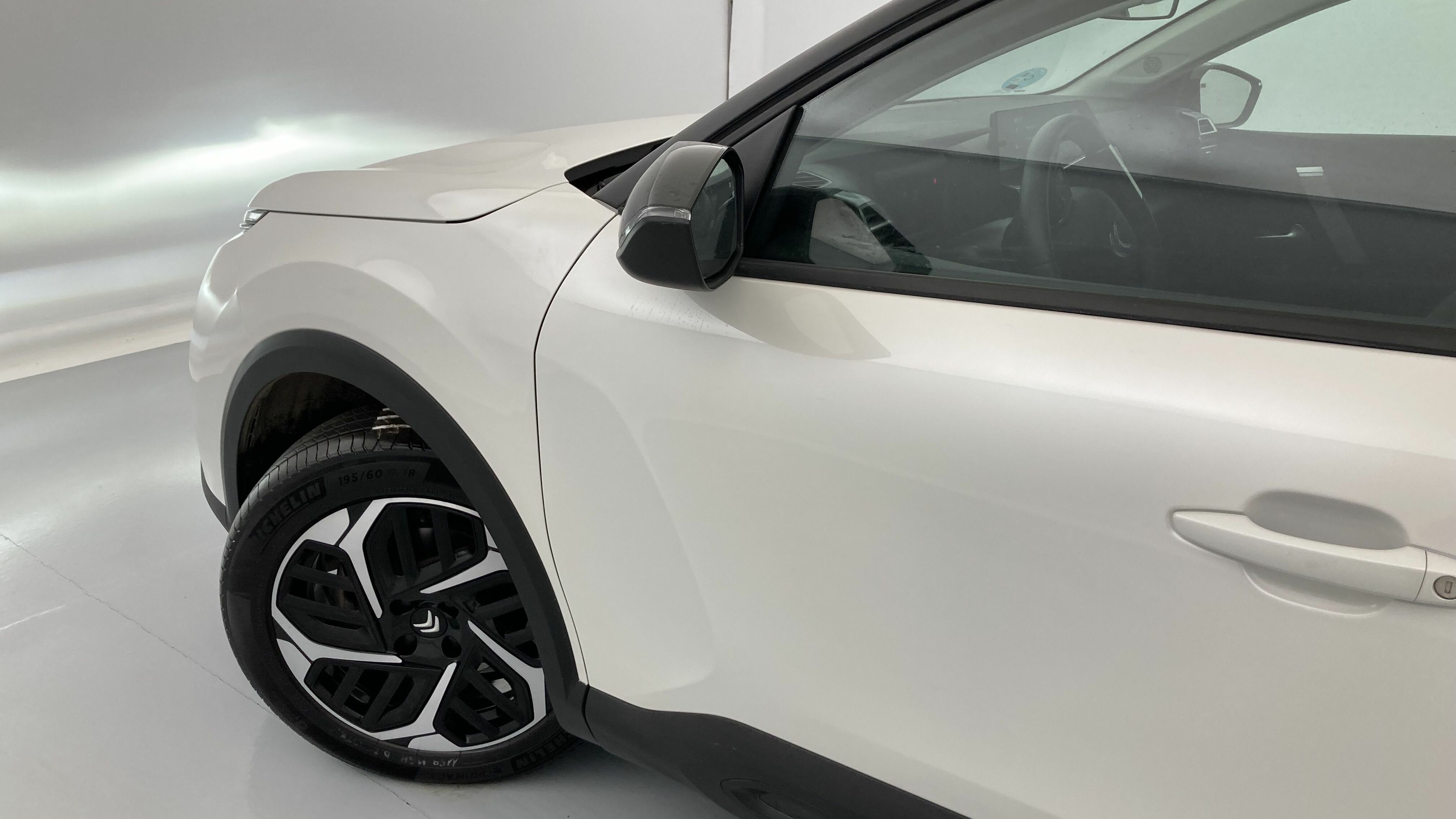 citroen c4 feel pack 1.2 PURETECH 130 2023 blanco nacarado 28