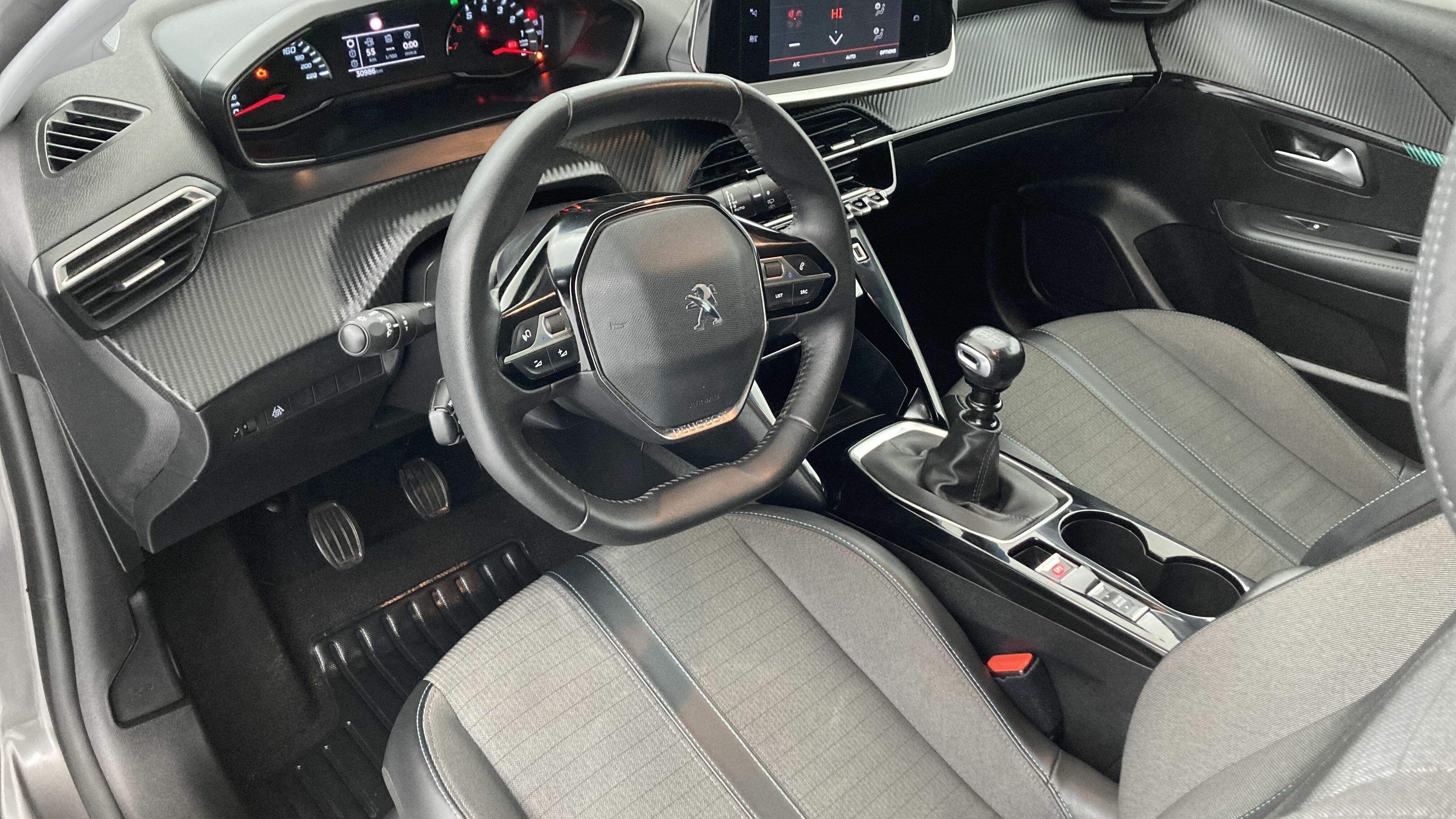 peugeot 208 allure 1.2 PURETECH 100 2023 gris platino 12