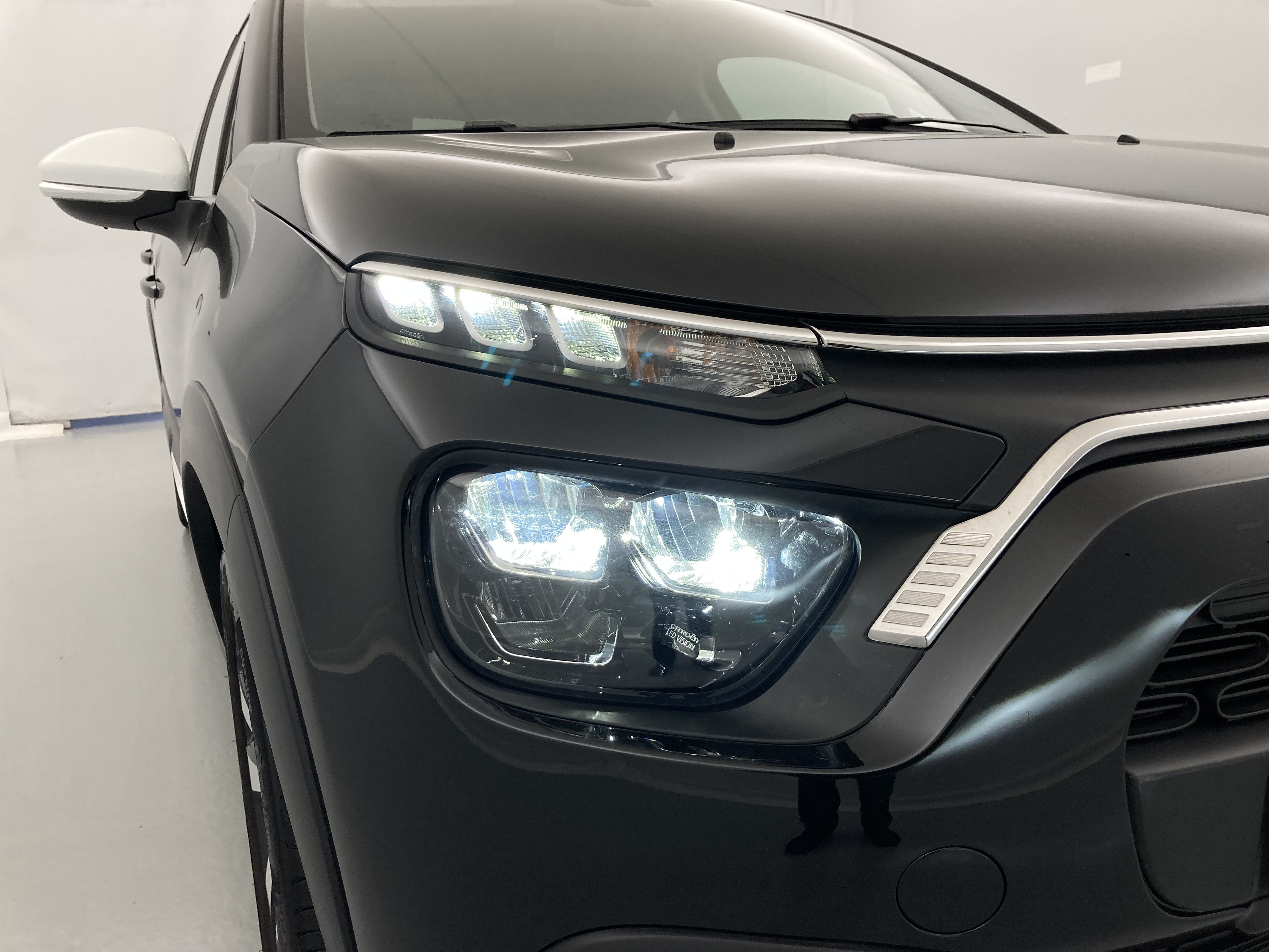 citroen c3 origin max 1.2 PURETECH 83 2024 negro perla nera 18