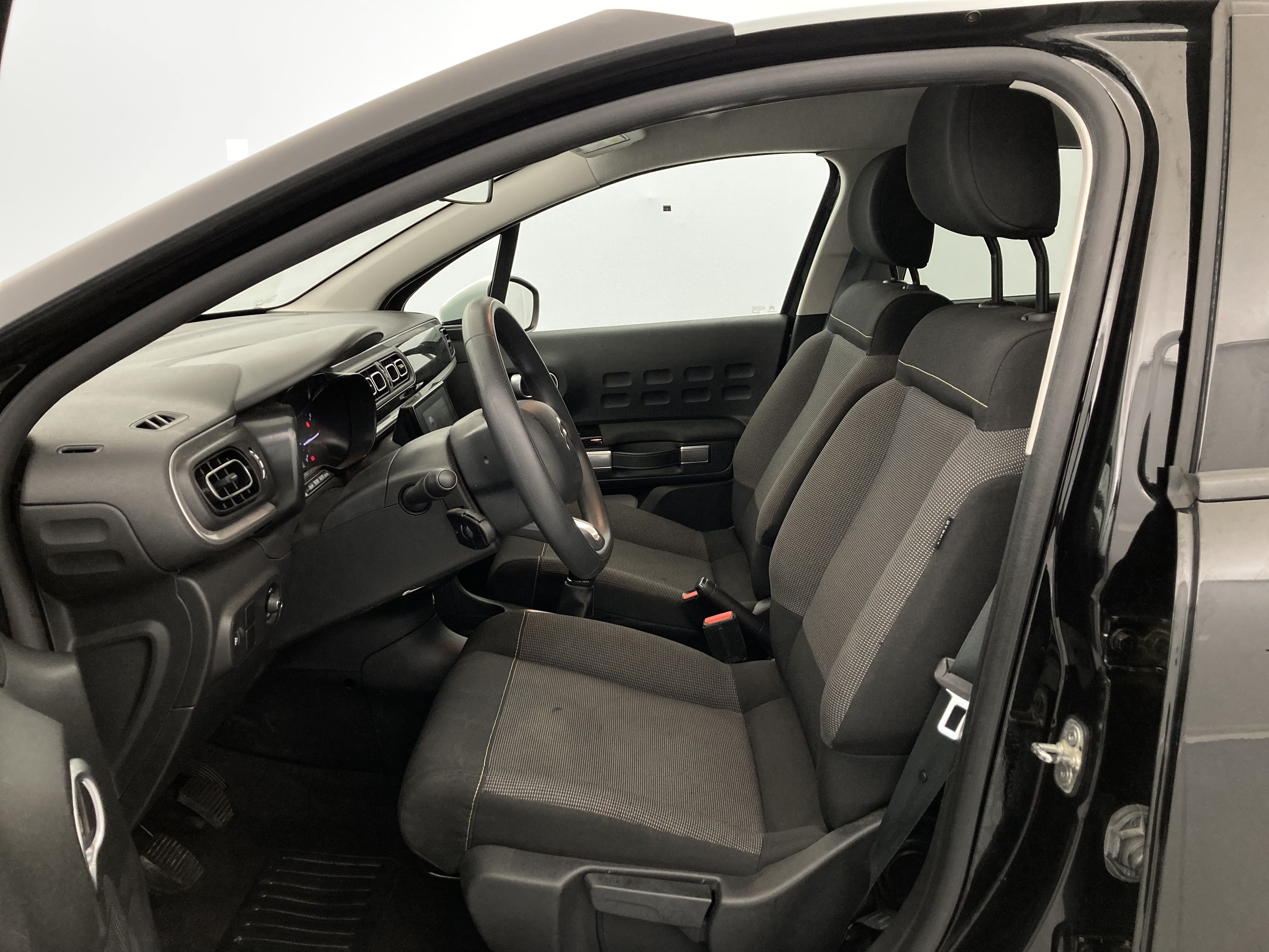 citroen c3 origin max 1.2 PURETECH 83 2024 negro perla nera 21