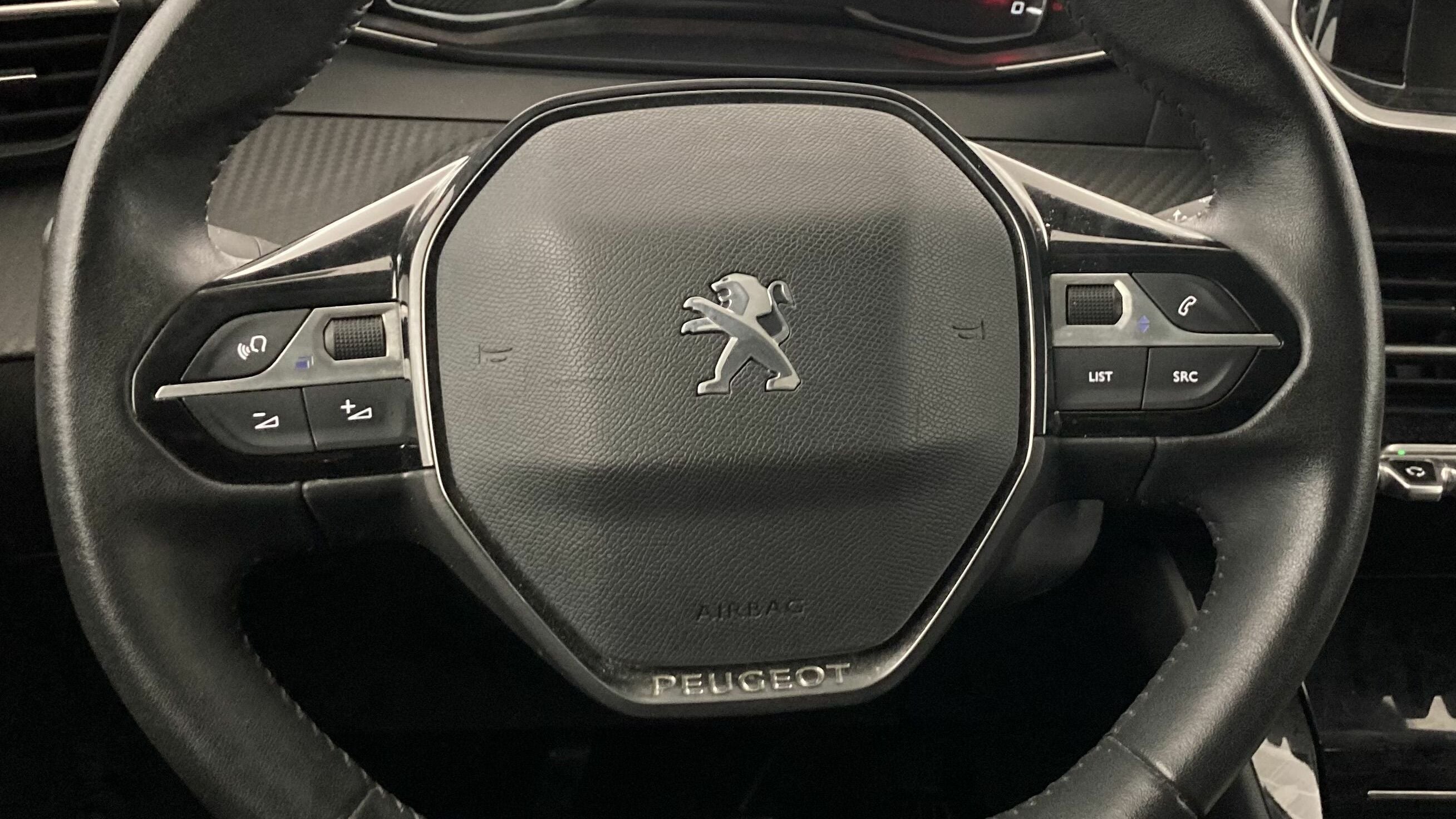 peugeot 208 allure 1.2 PURETECH 100 2023 blanco banquise 18