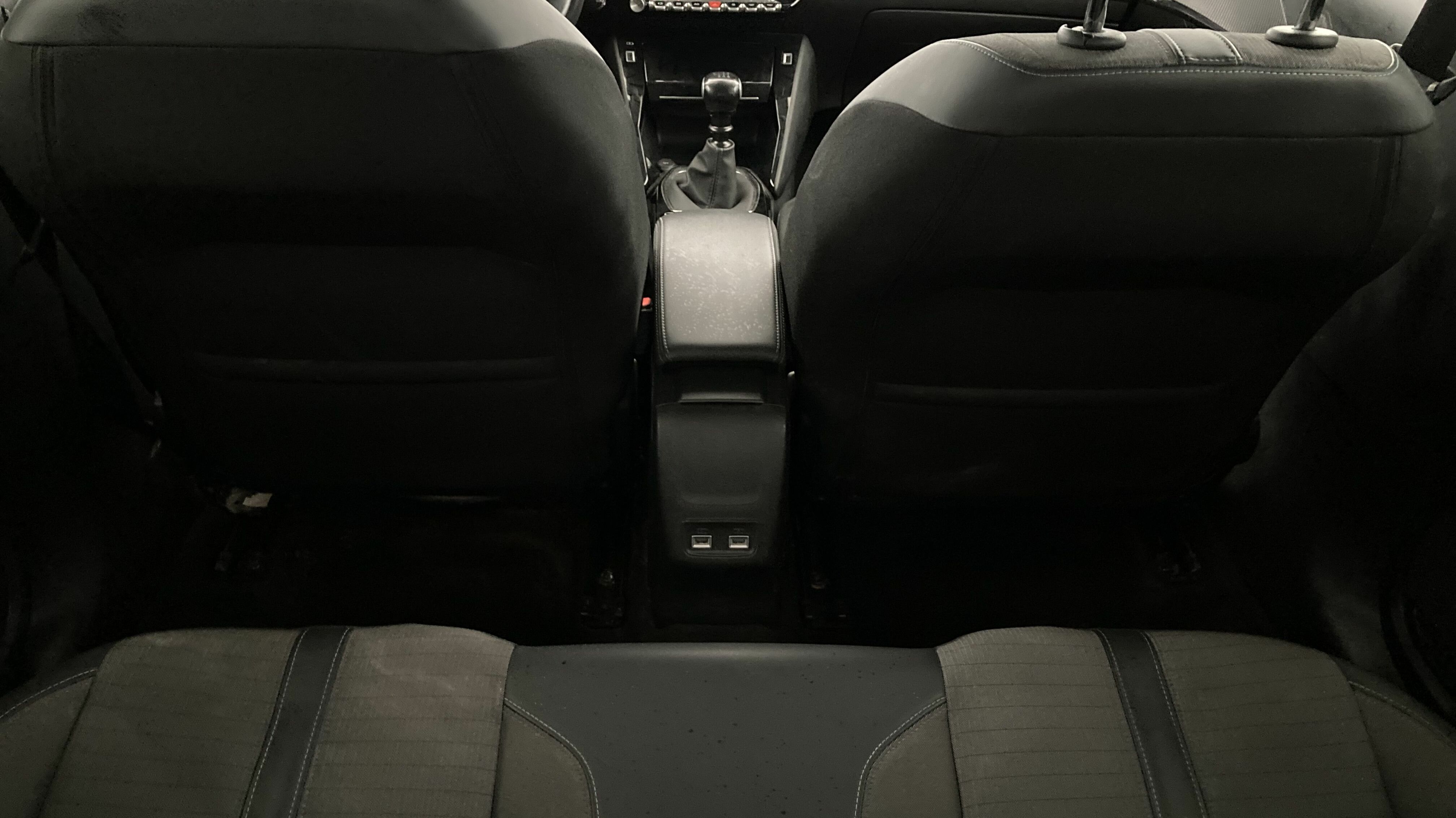 peugeot 208 allure 1.2 PURETECH 100 2023 blanco banquise 23