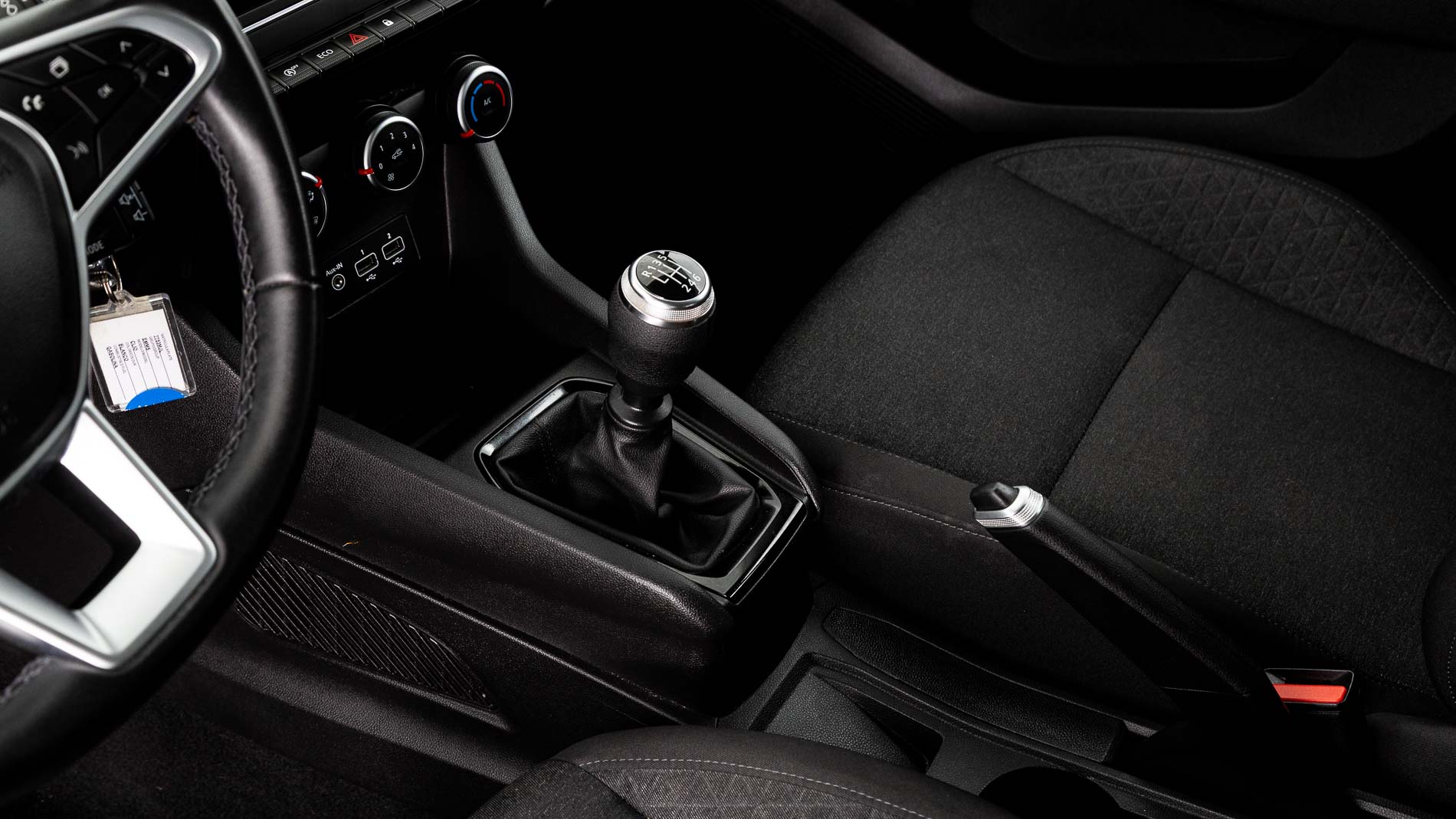 renault clio equilibre 1.0 TCE 90 2023 blanco glaciar 19