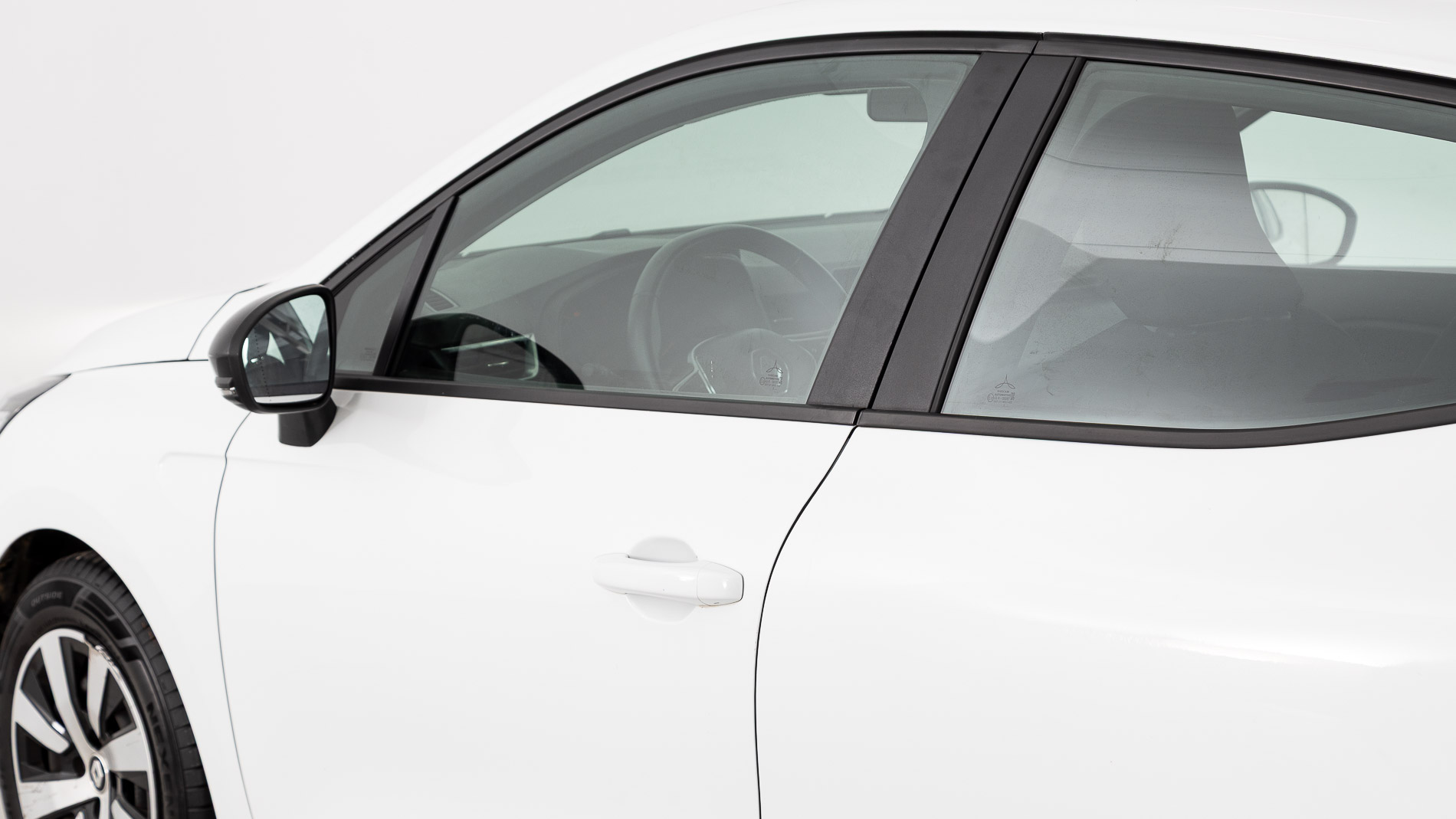 renault clio equilibre 1.0 TCE 90 2023 blanco glaciar 33