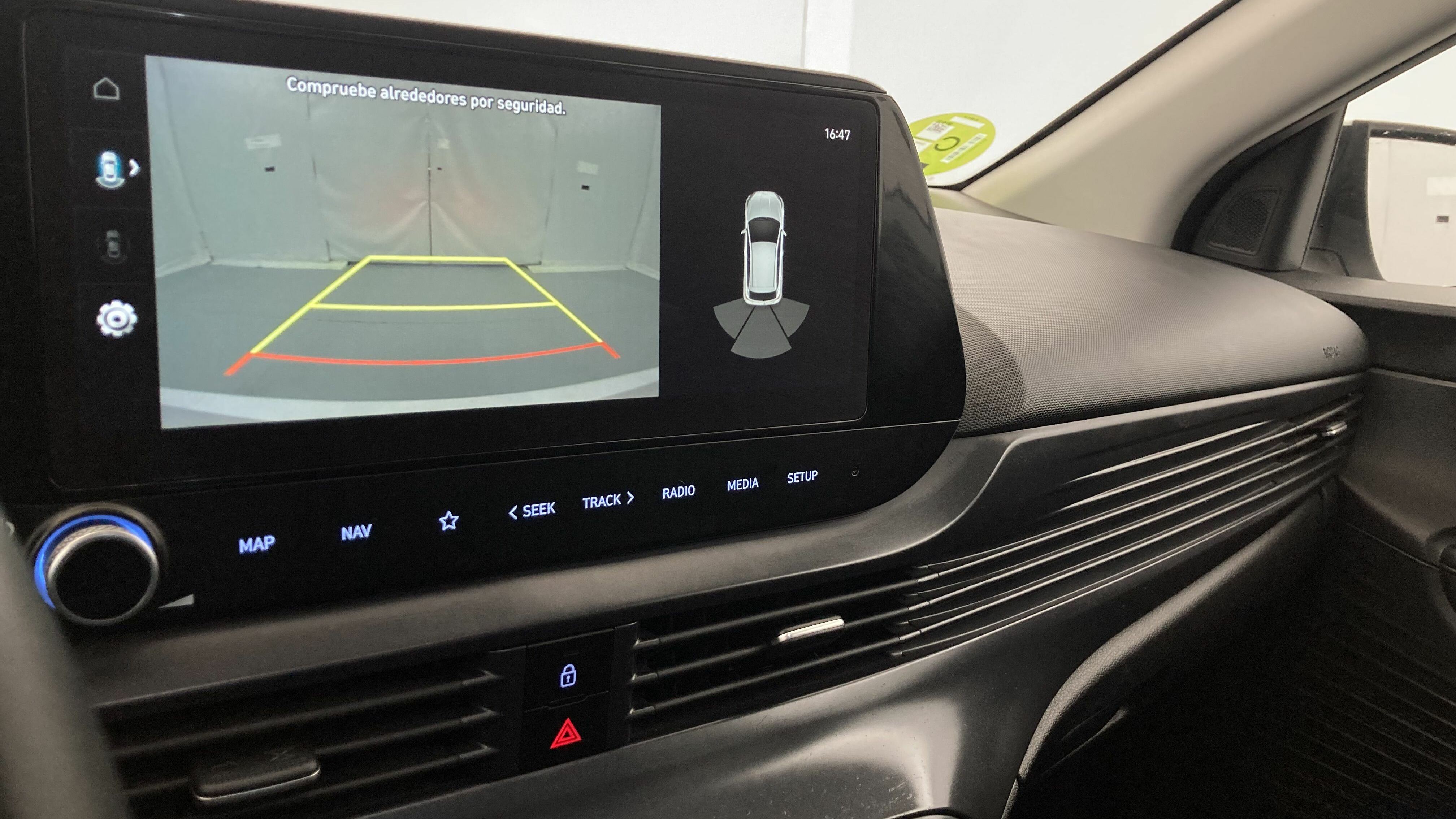 hyundai i20 klass 1.0 TGDI 100 2024 atlas white 18