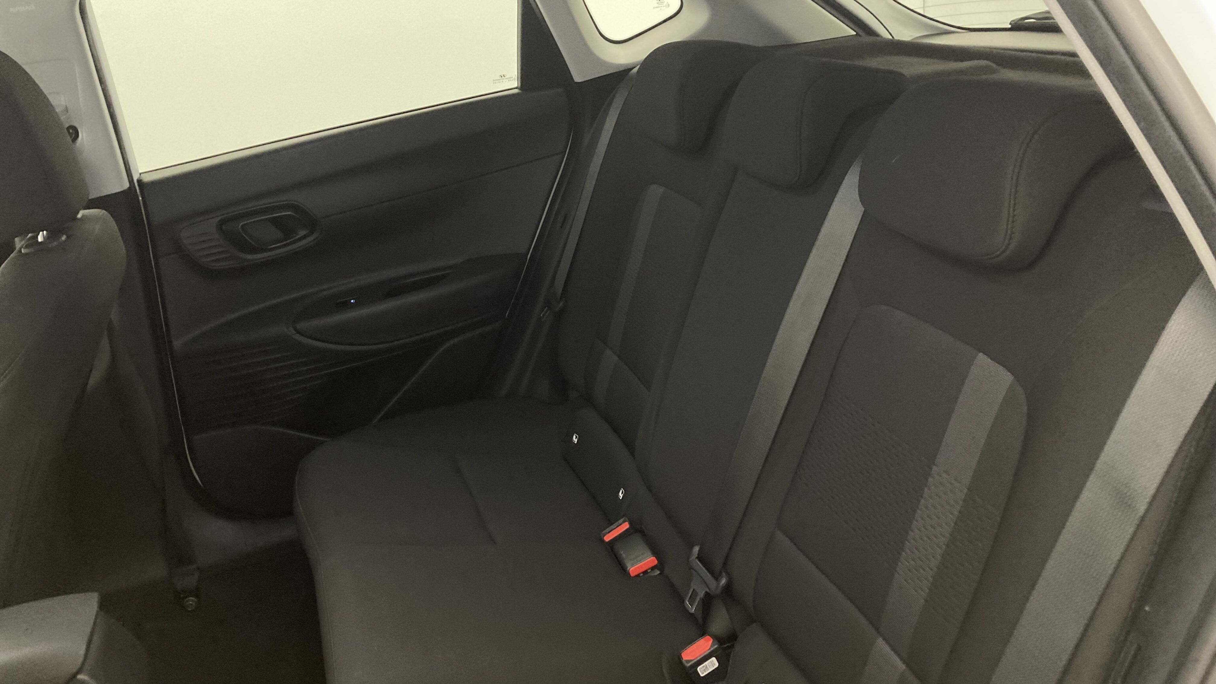 hyundai i20 klass 1.0 TGDI 100 2024 atlas white 20