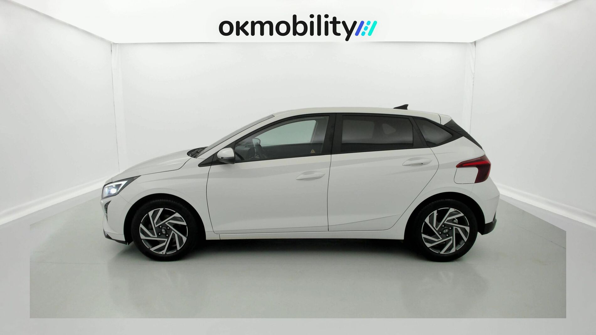 hyundai i20 klass 1.0 TGDI 100 2024 atlas white 5